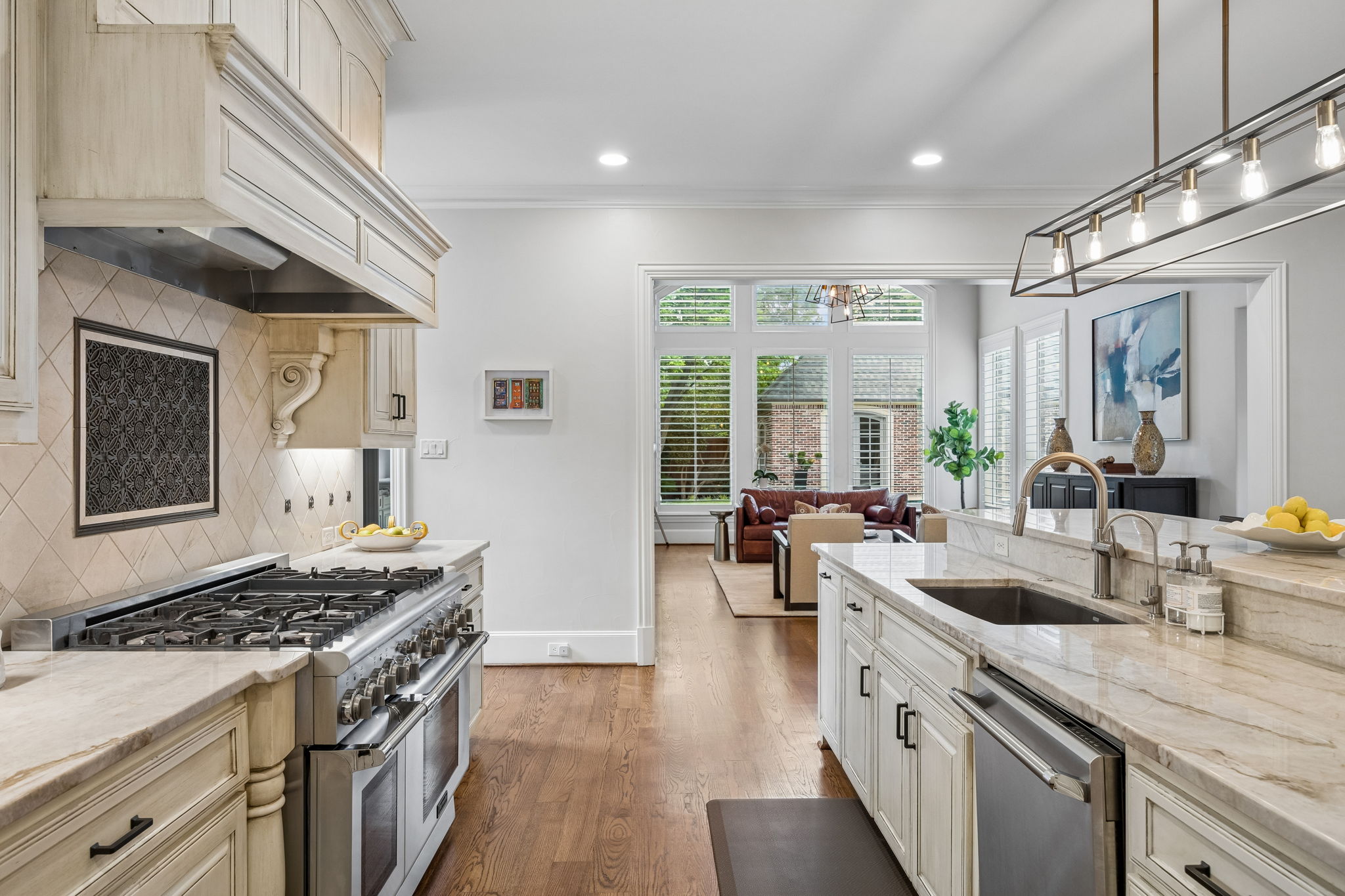  Premier Preston Hollow Location Near Top Private Schools - 物件實景