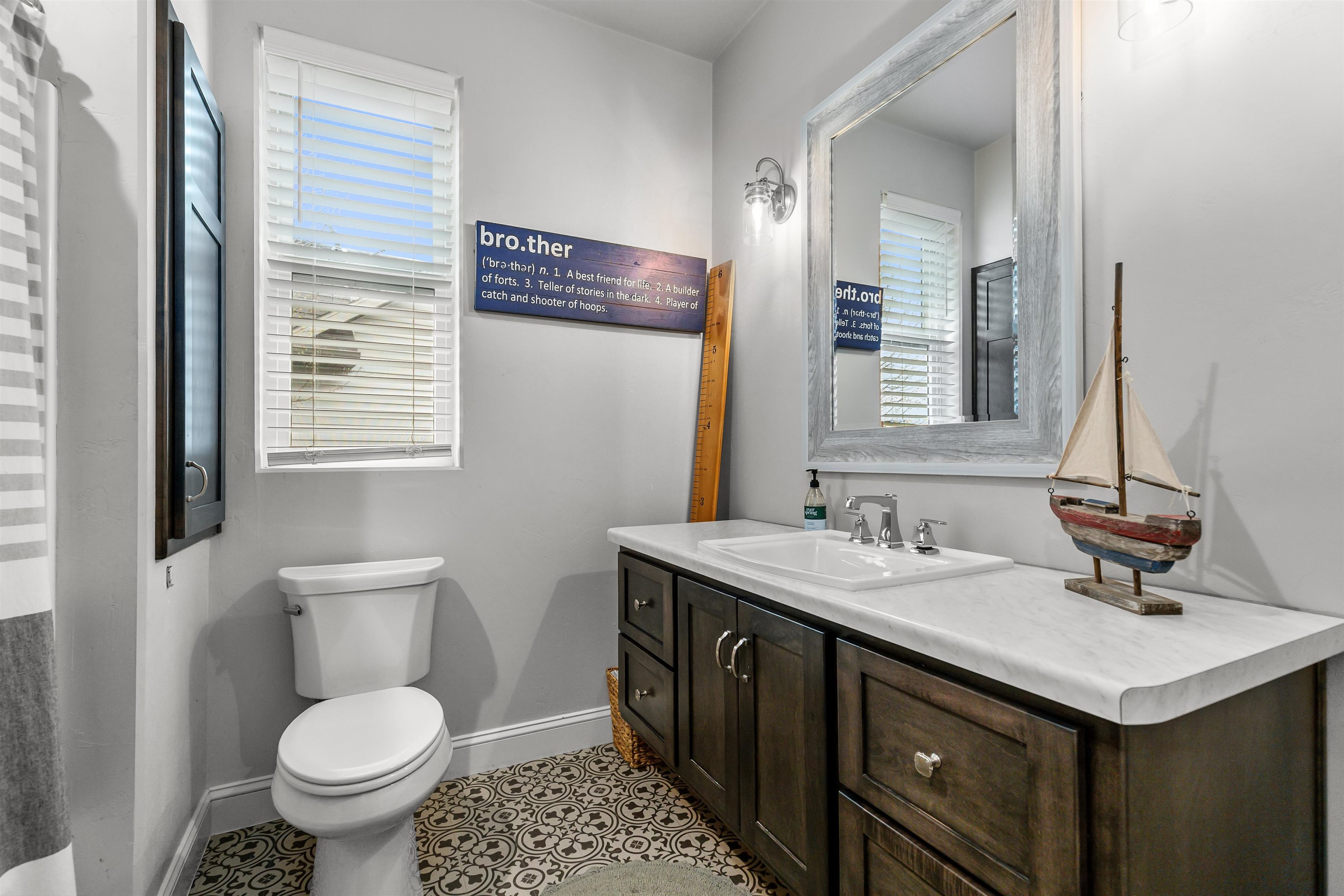 Greenville, Wisconsin, 54942-8126, United States, 6 Bedrooms Bedrooms, ,5 BathroomsBathrooms,Residential,For Sale,2040409