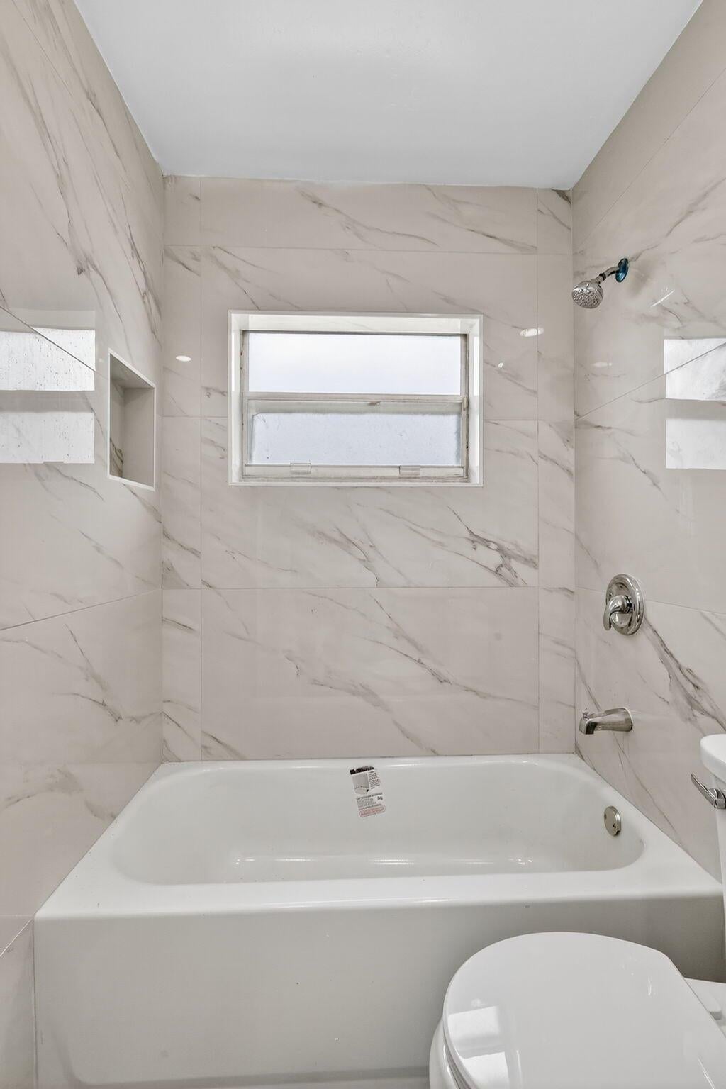 West Palm Beach, Florida, 33401, United States, 4 Bedrooms Bedrooms, ,2 BathroomsBathrooms,Residential,For Sale,1975982