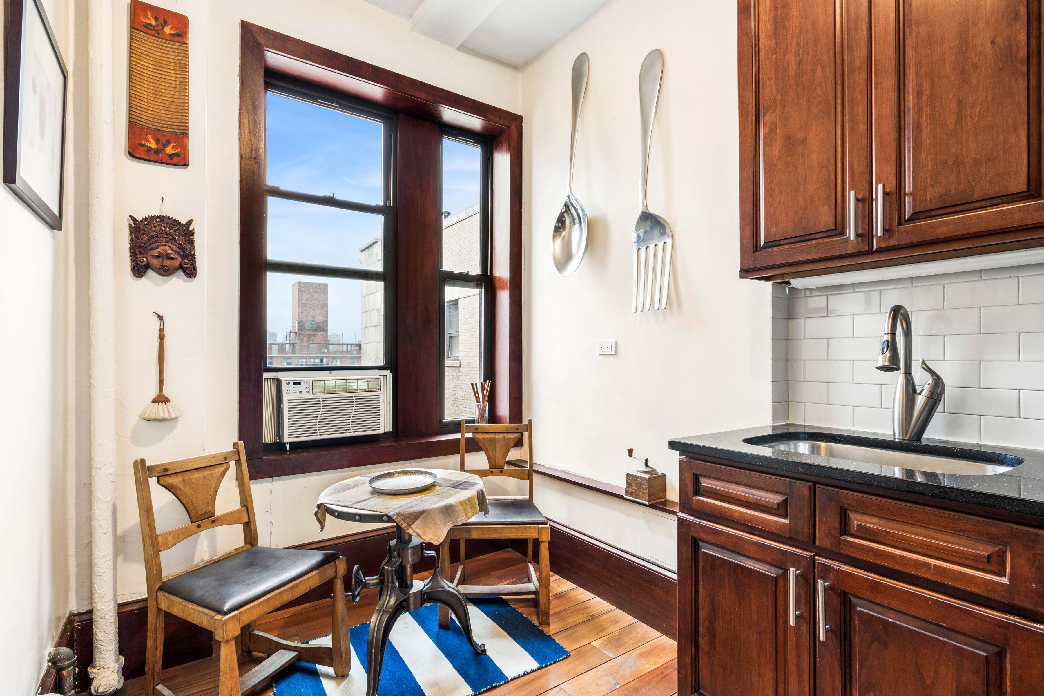  790 Riverside Drive - 物件實景