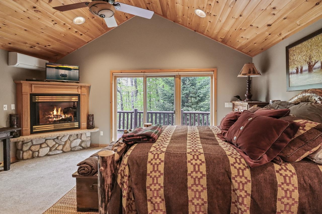 Phelps, Wisconsin, 54554, United States, 5 Bedrooms Bedrooms, ,3 BathroomsBathrooms,Residential,For Sale,1825799