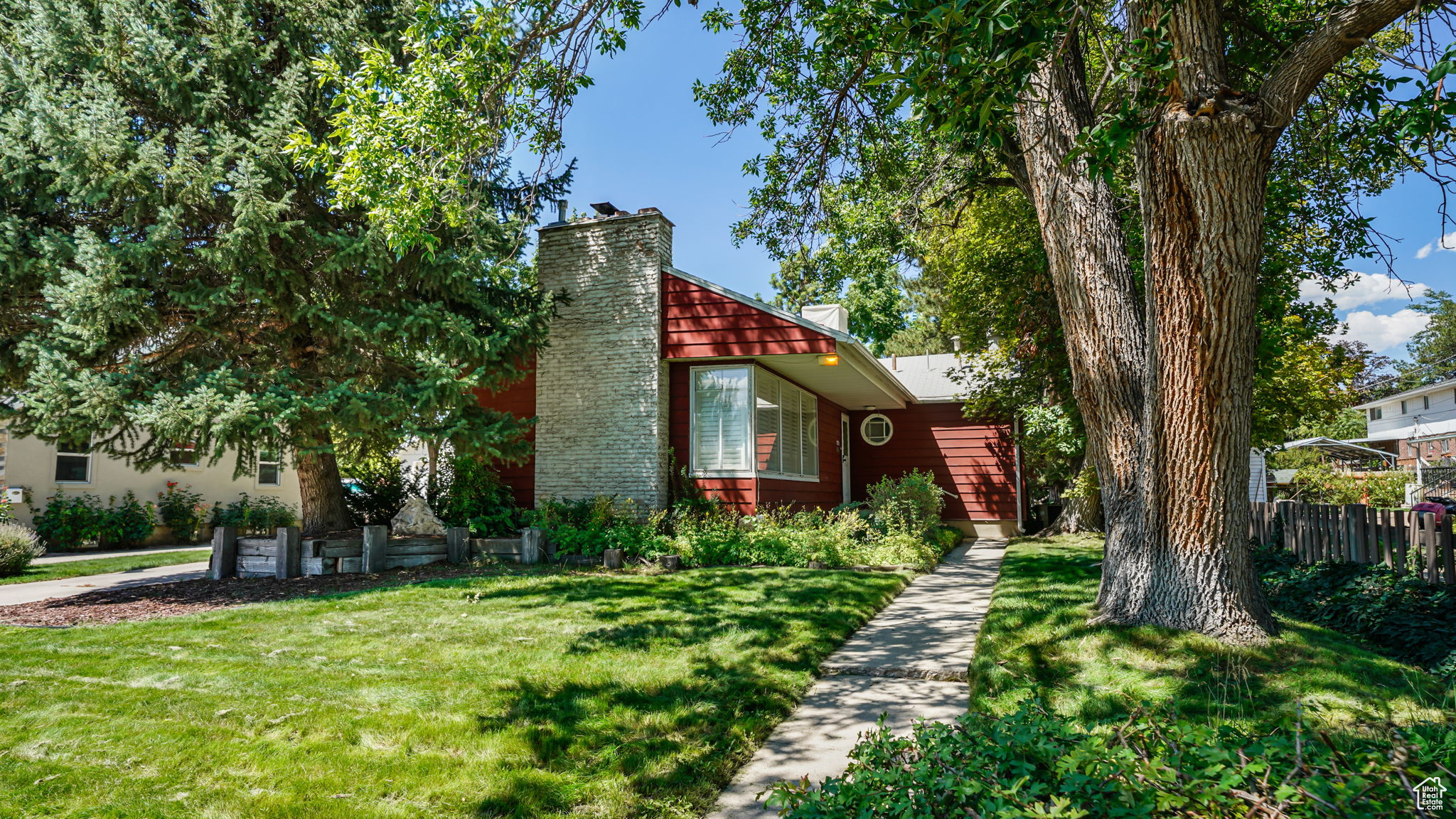 Millcreek, Utah, 84106, United States, 3 Bedrooms Bedrooms, ,1 BathroomBathrooms,Residential,For Sale,1906527