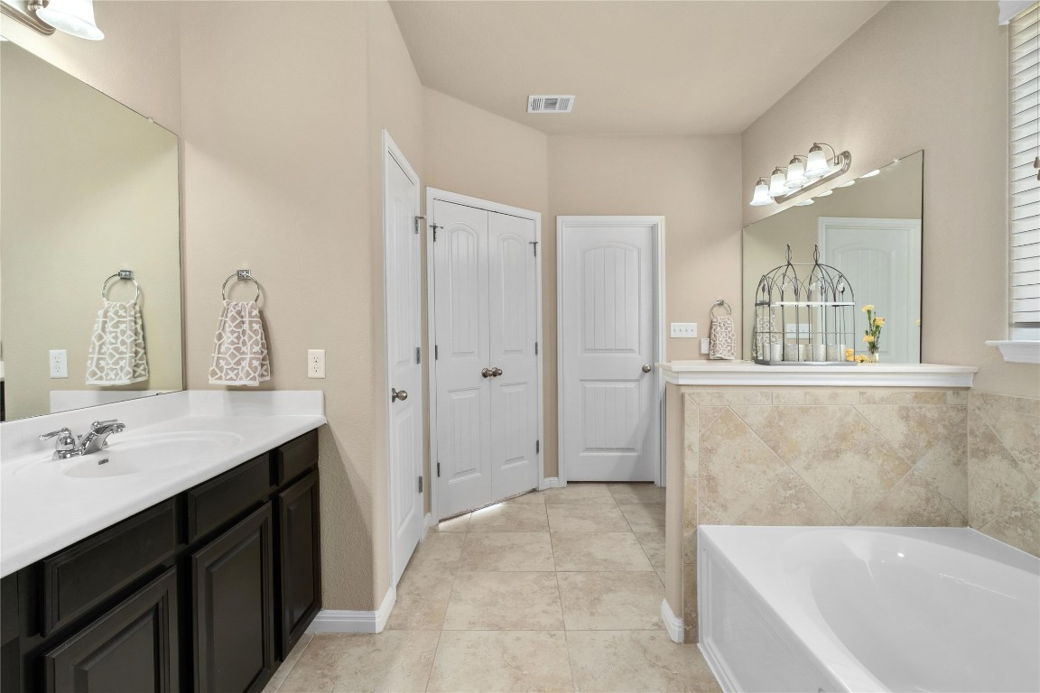 Buda, Texas, 78610, United States, 5 Bedrooms Bedrooms, ,4 BathroomsBathrooms,Residential,For Sale,1962354