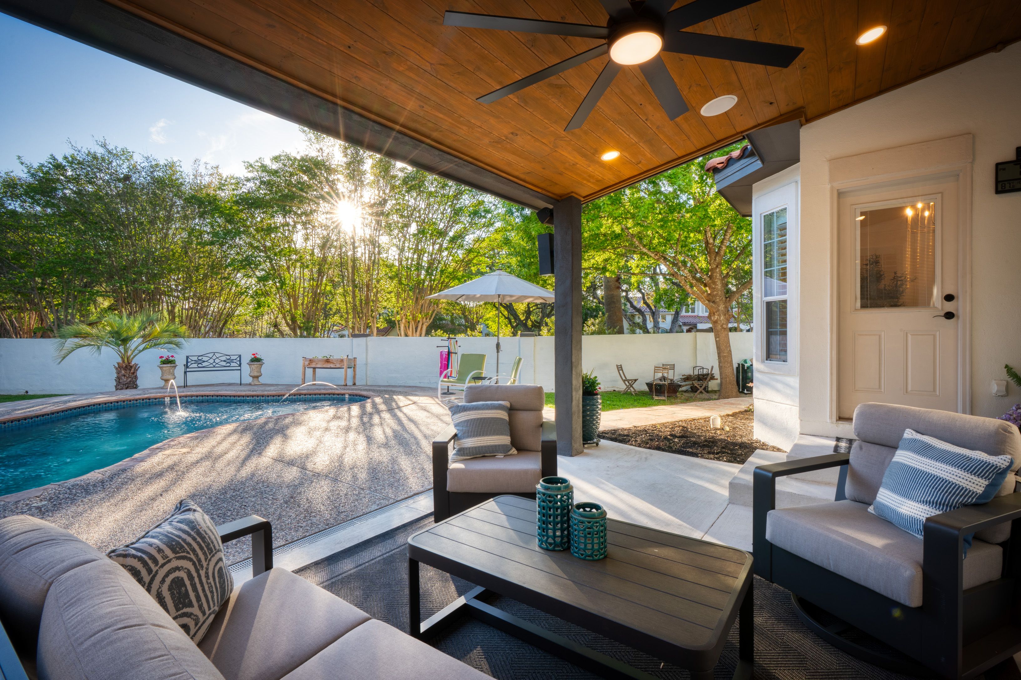  Stunning Remodel Near Private Lake & Trails - 物件實景