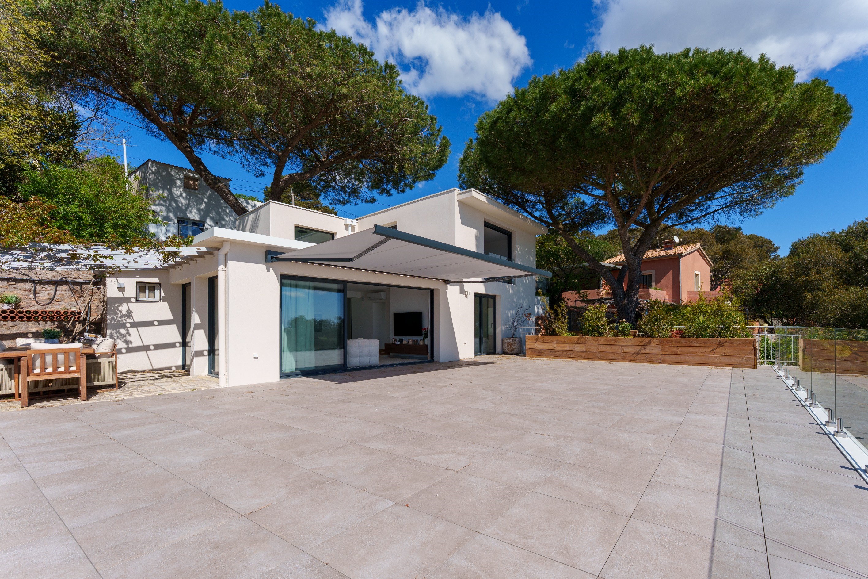  A balcony overlooking the Mediterranean… - 物件實景