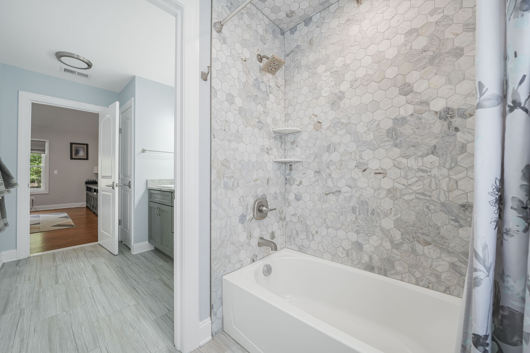 Montville, New Jersey, 07045, United States, 4 Bedrooms Bedrooms, ,4 BathroomsBathrooms,Residential,For Sale,1974923