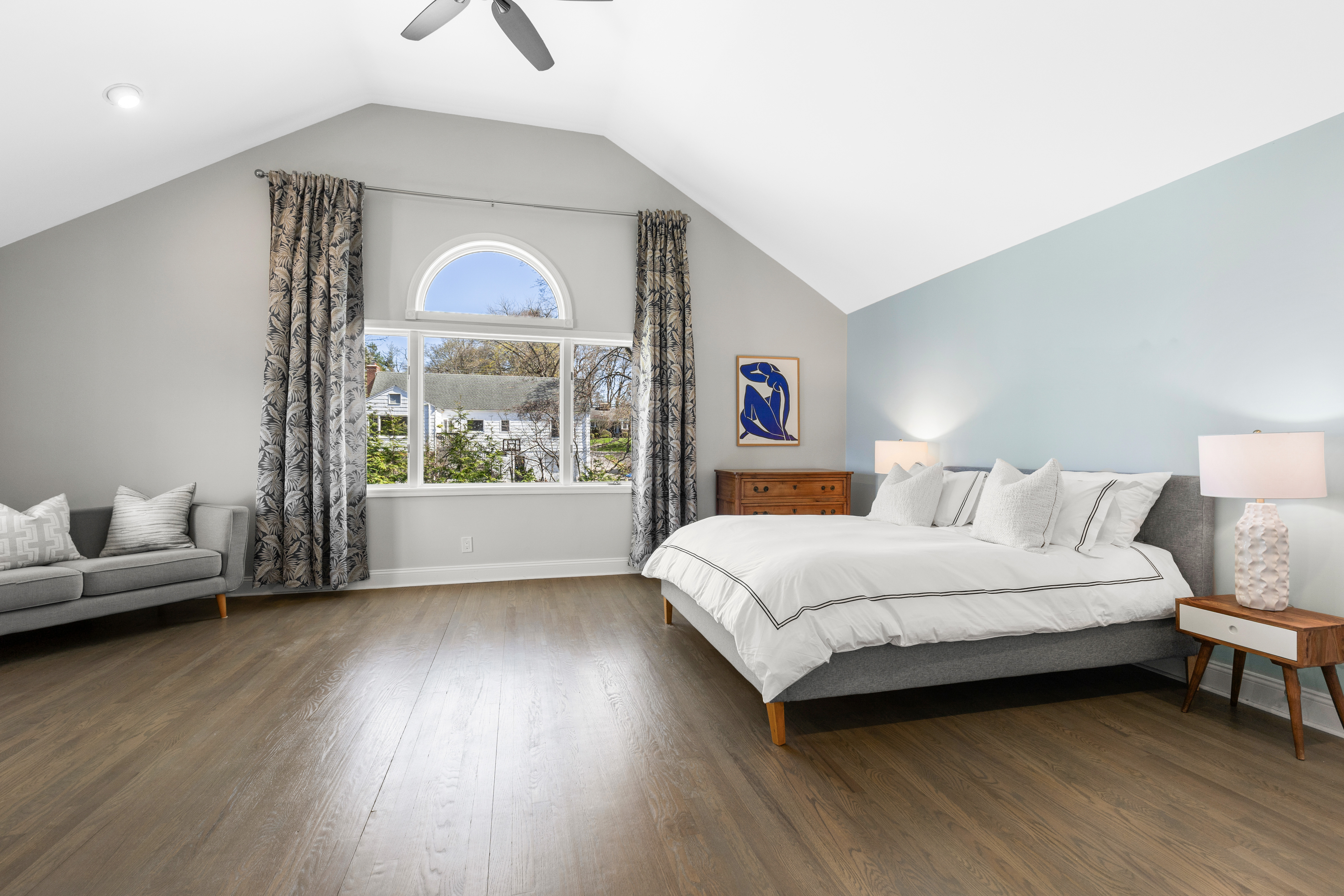  Fully Renovated Shore Acres Home - 物件實景