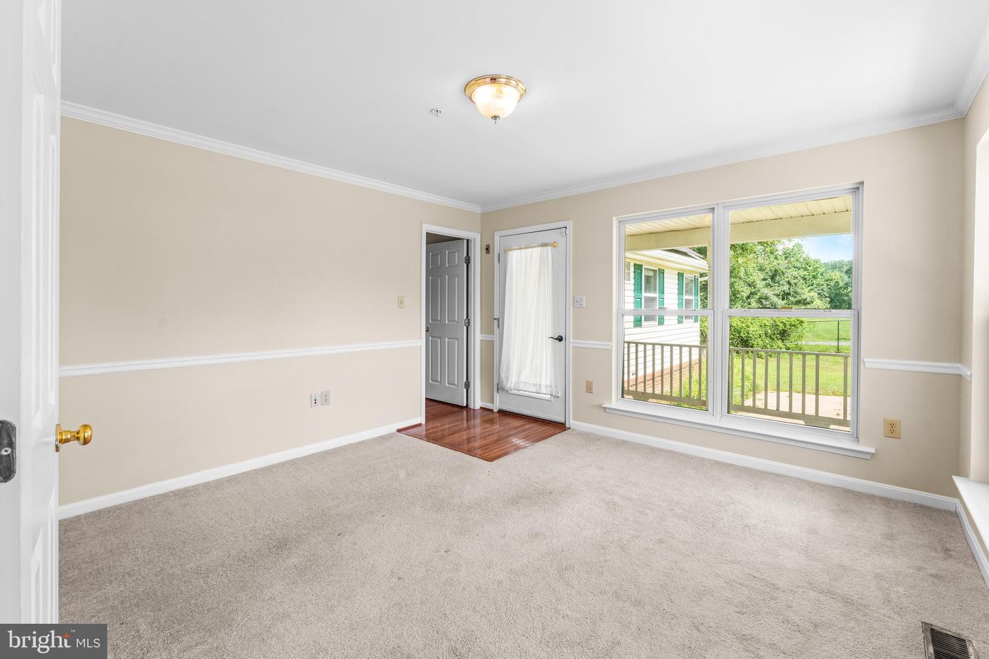 Clinton, Maryland, 20735, United States, 5 Bedrooms Bedrooms, ,5 BathroomsBathrooms,Residential,For Sale,1907711