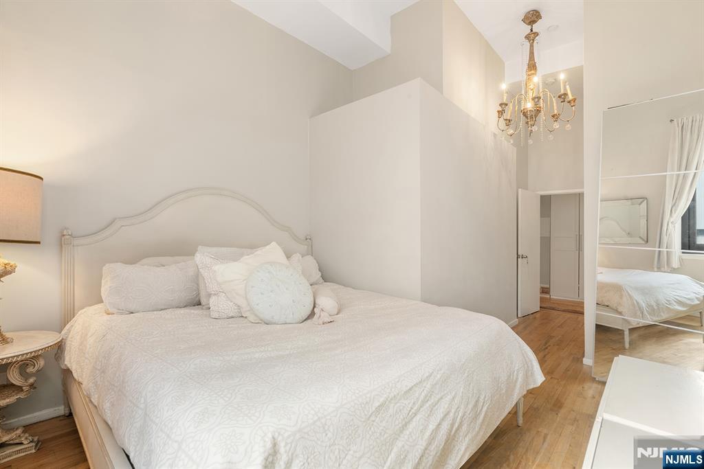 Weehawken, New Jersey, 07086, United States, 2 Bedrooms Bedrooms, ,2 BathroomsBathrooms,Residential,For Sale,1840362
