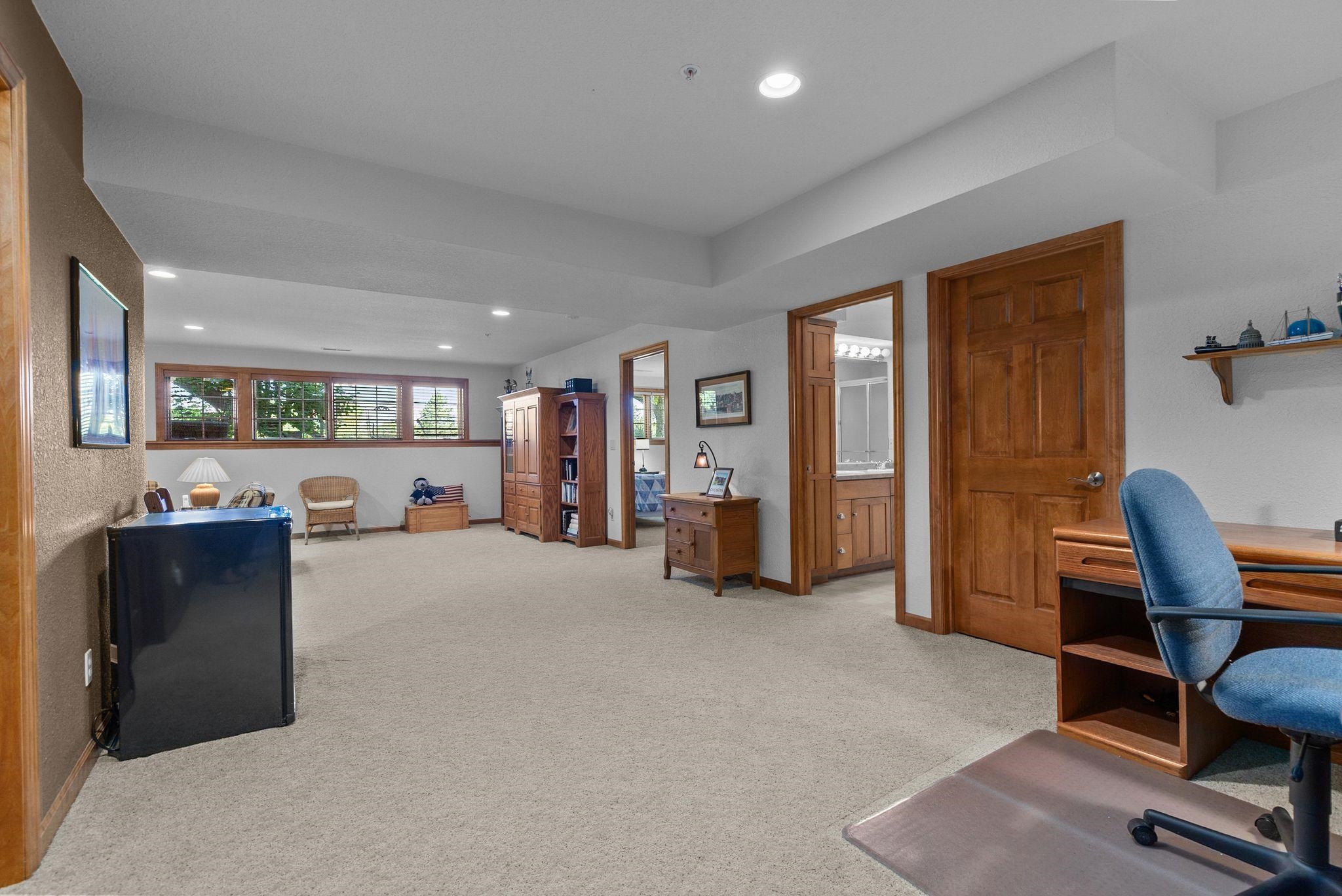 Appleton, Wisconsin, 54913, United States, 3 Bedrooms Bedrooms, ,3 BathroomsBathrooms,Residential,For Sale,1937217