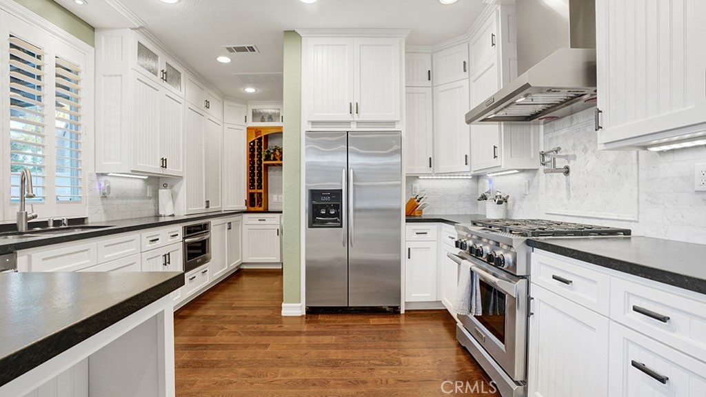 San Clemente, California, 92673, United States, 4 Bedrooms Bedrooms, ,3 BathroomsBathrooms,Residential,For Sale,1941034