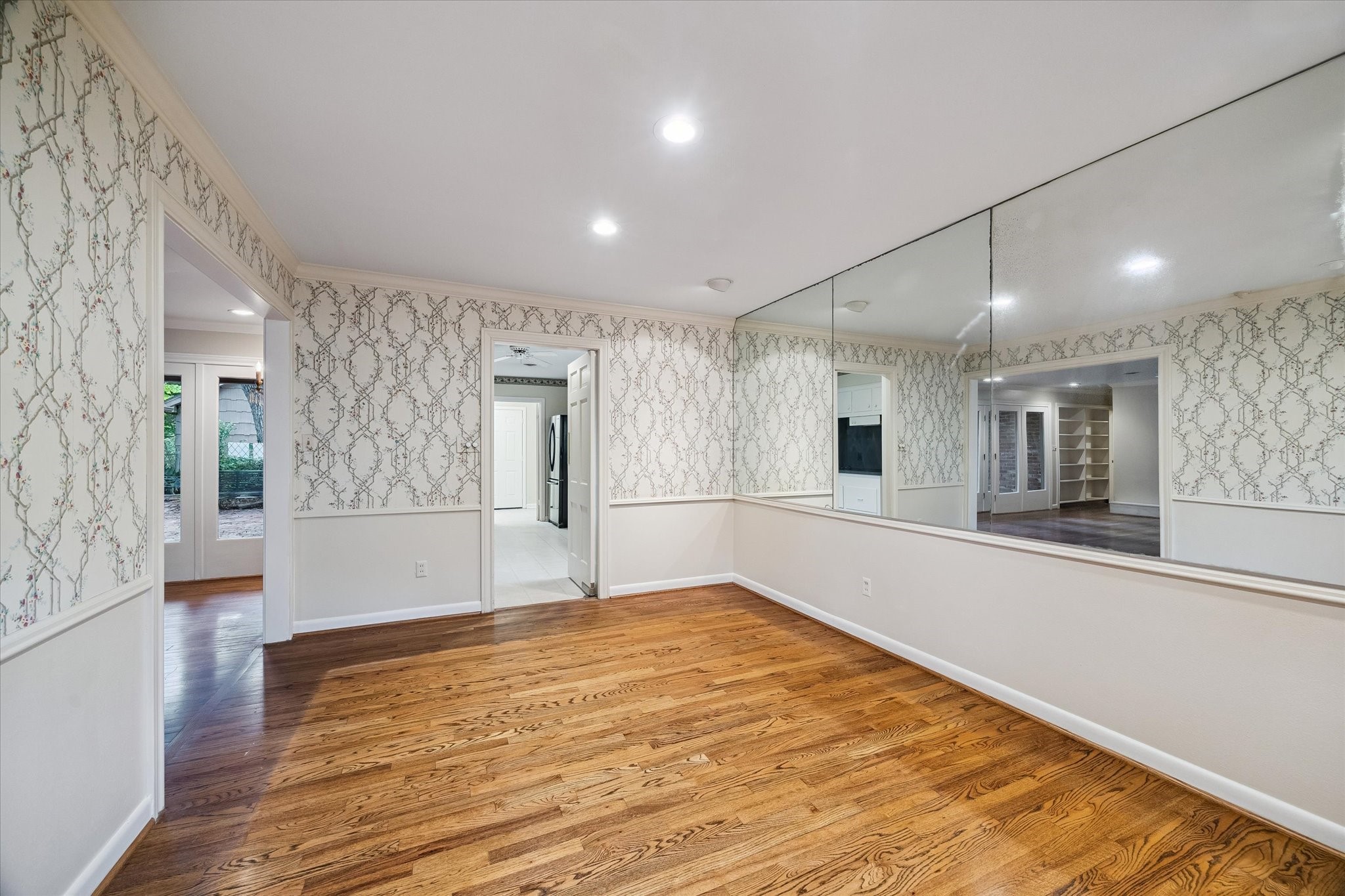  2126 Chimney Rock Road - 物件實景