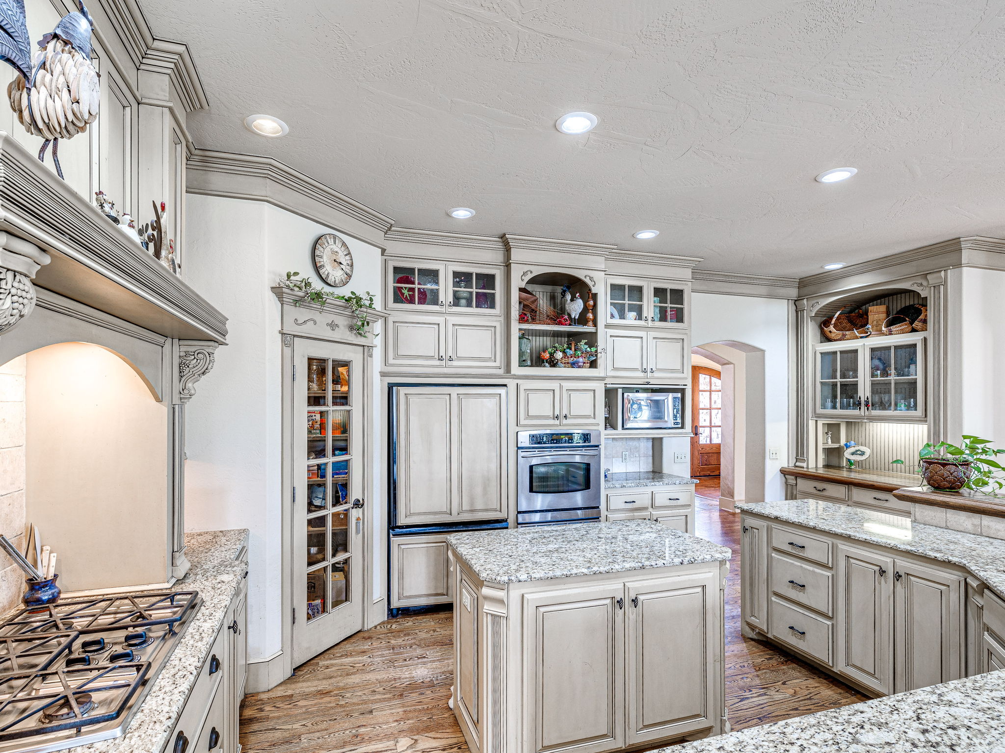 Edmond, Oklahoma, 73003, United States, 3 Bedrooms Bedrooms, ,3 BathroomsBathrooms,Residential,For Sale,1907652
