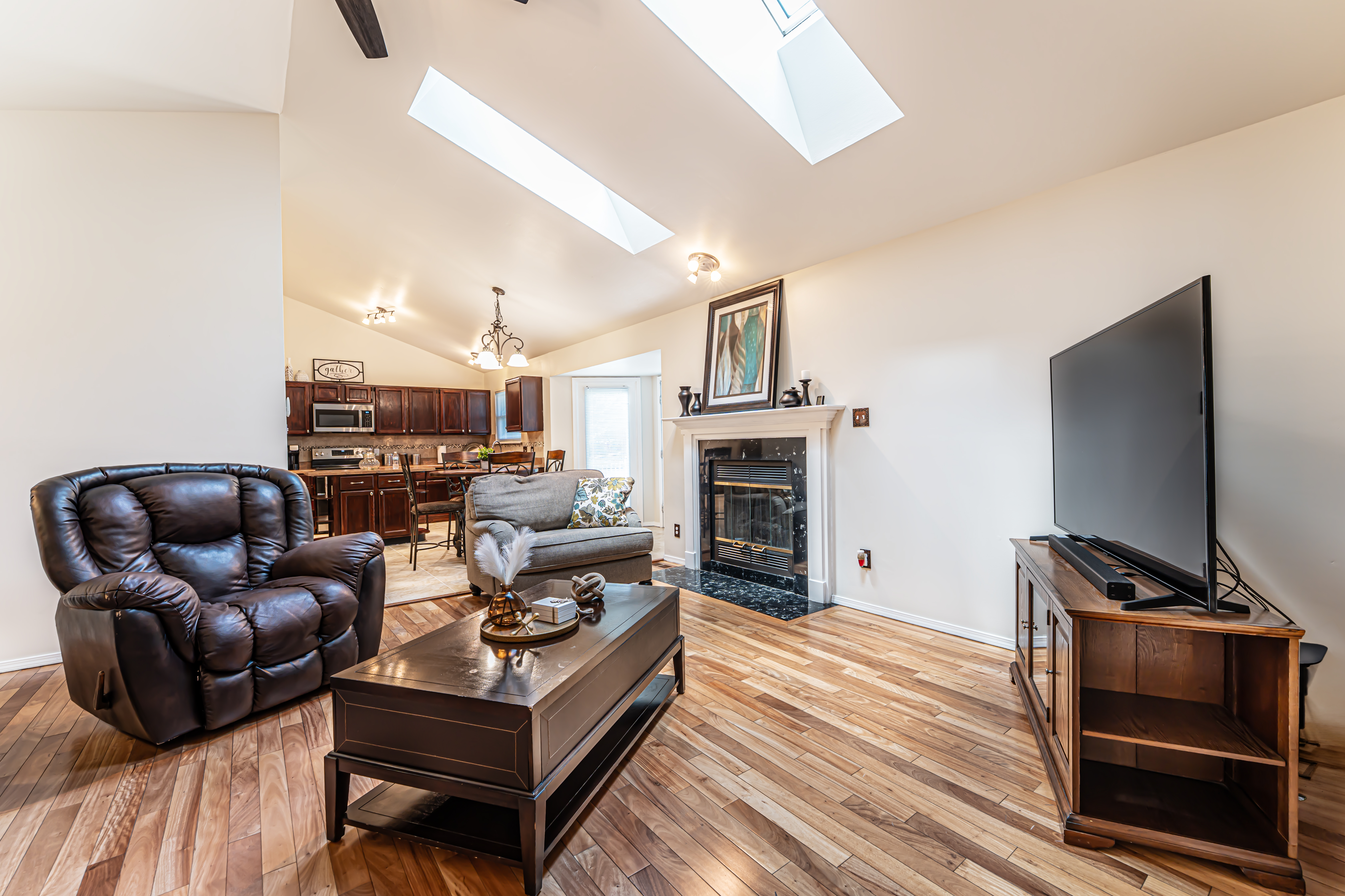 25 Beaujolais Drive, Florissant, MO 63031 - 物件實景