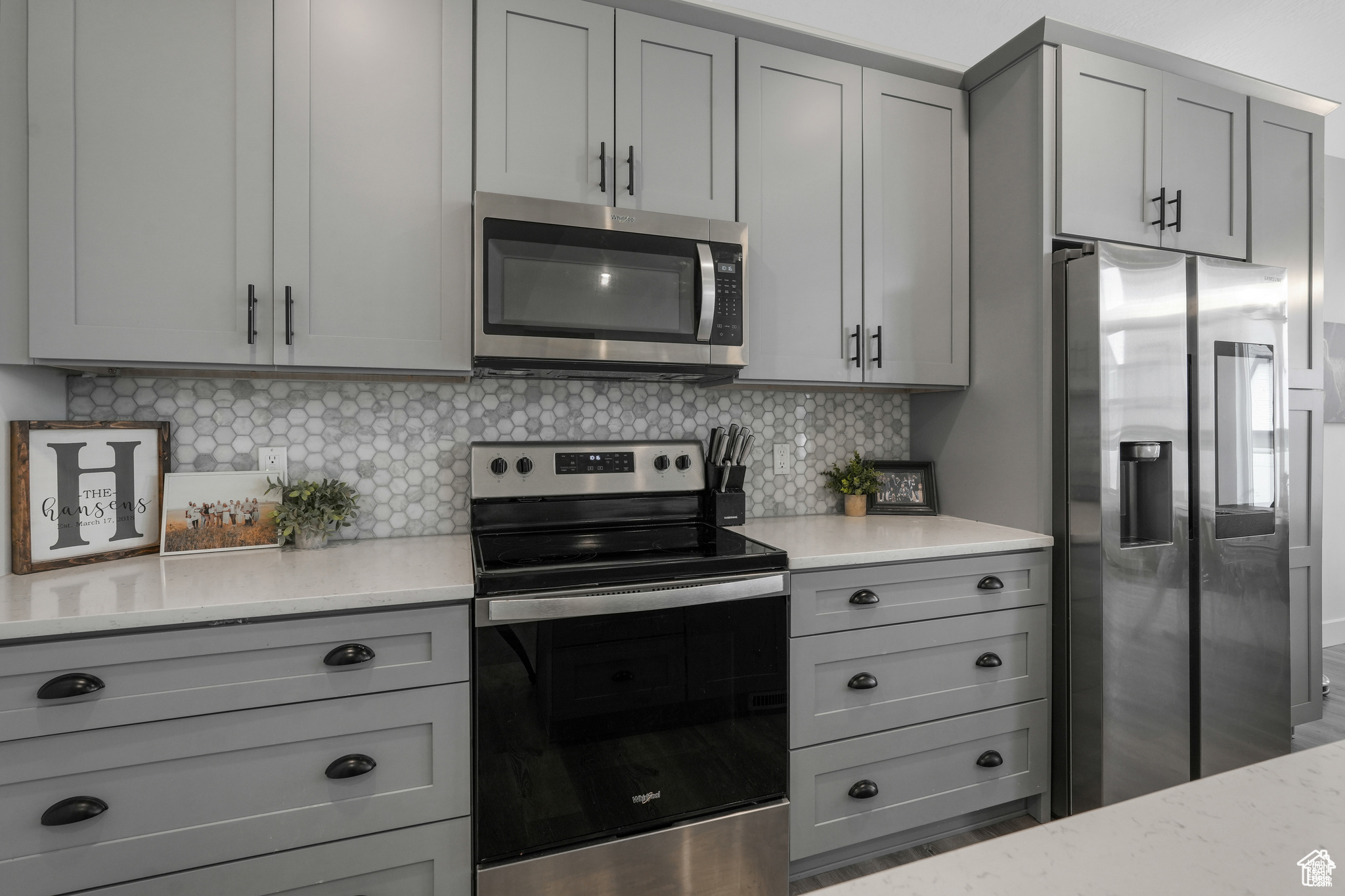 Tooele, Utah, 84074, United States, 6 Bedrooms Bedrooms, ,2 BathroomsBathrooms,Residential,For Sale,1970427