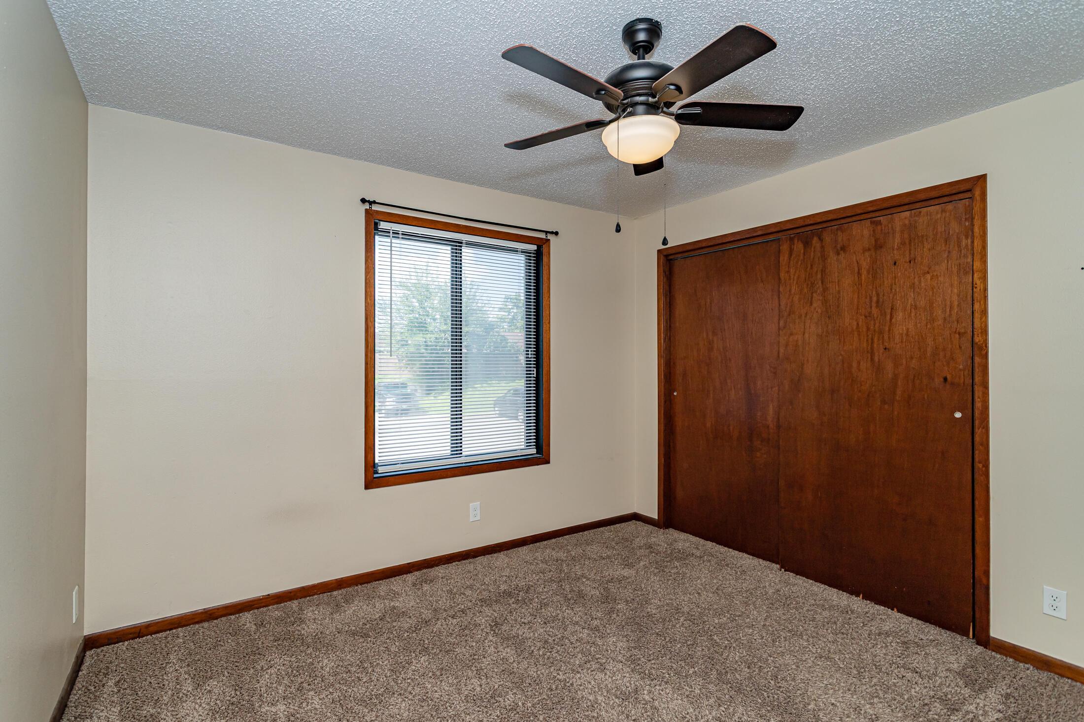 Ames, Iowa, 50010, United States, ,Residential,For Sale,1979688