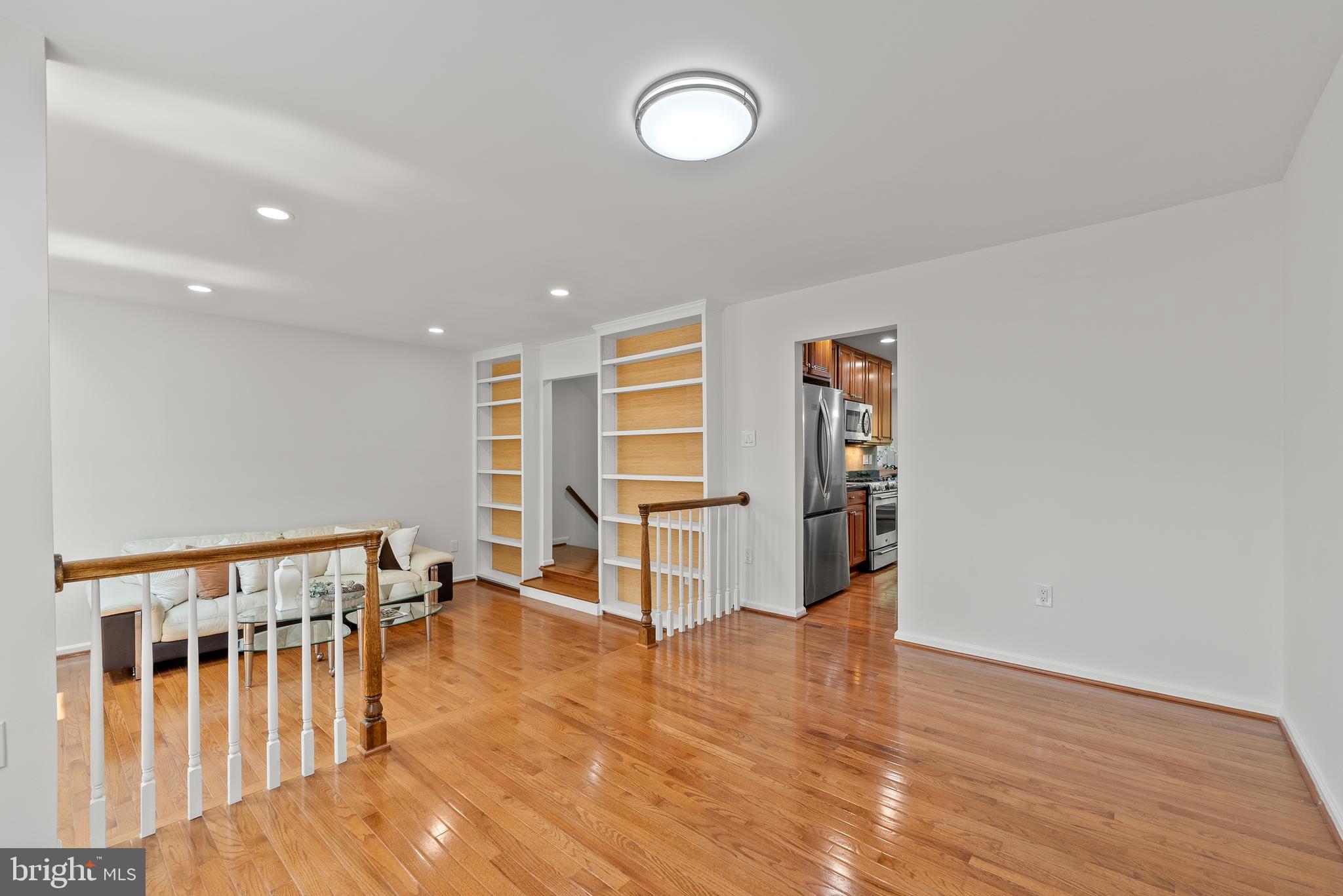 Fairfax, Virginia, 22032, United States, 3 Bedrooms Bedrooms, ,4 BathroomsBathrooms,Residential,For Sale,1945020