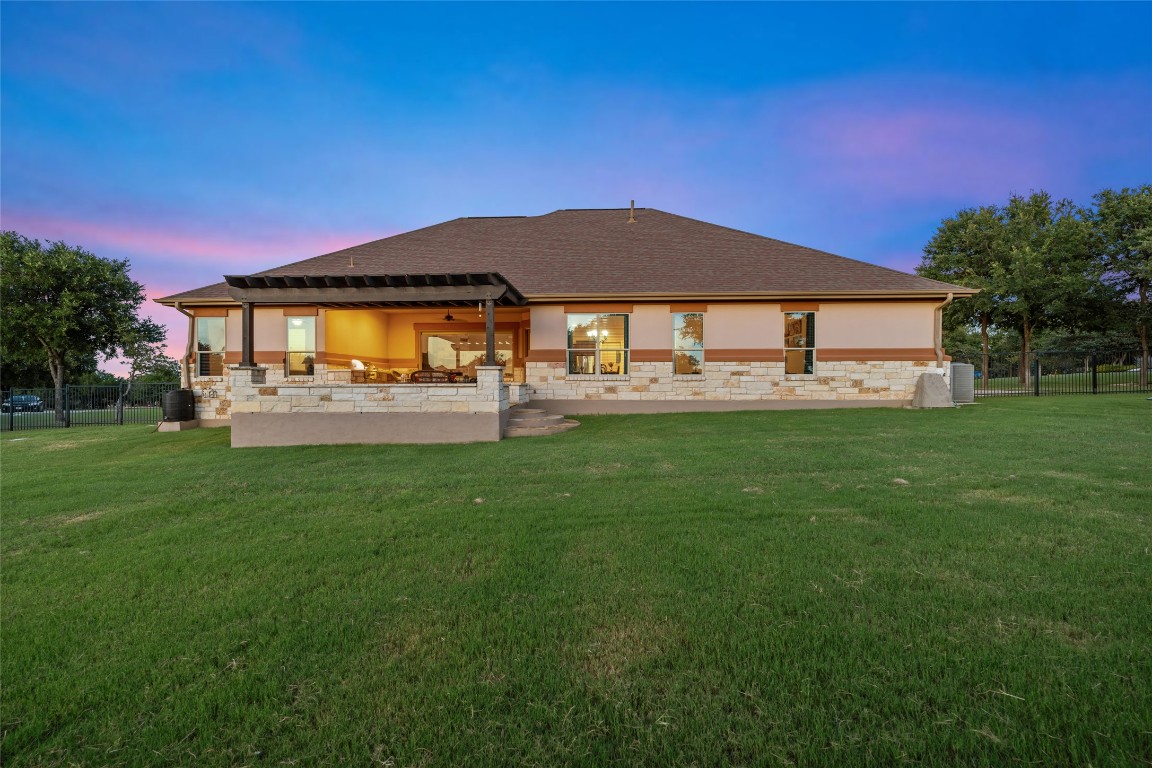 Georgetown, Texas, 78633, United States, 3 Bedrooms Bedrooms, ,3 BathroomsBathrooms,Residential,For Sale,1902605