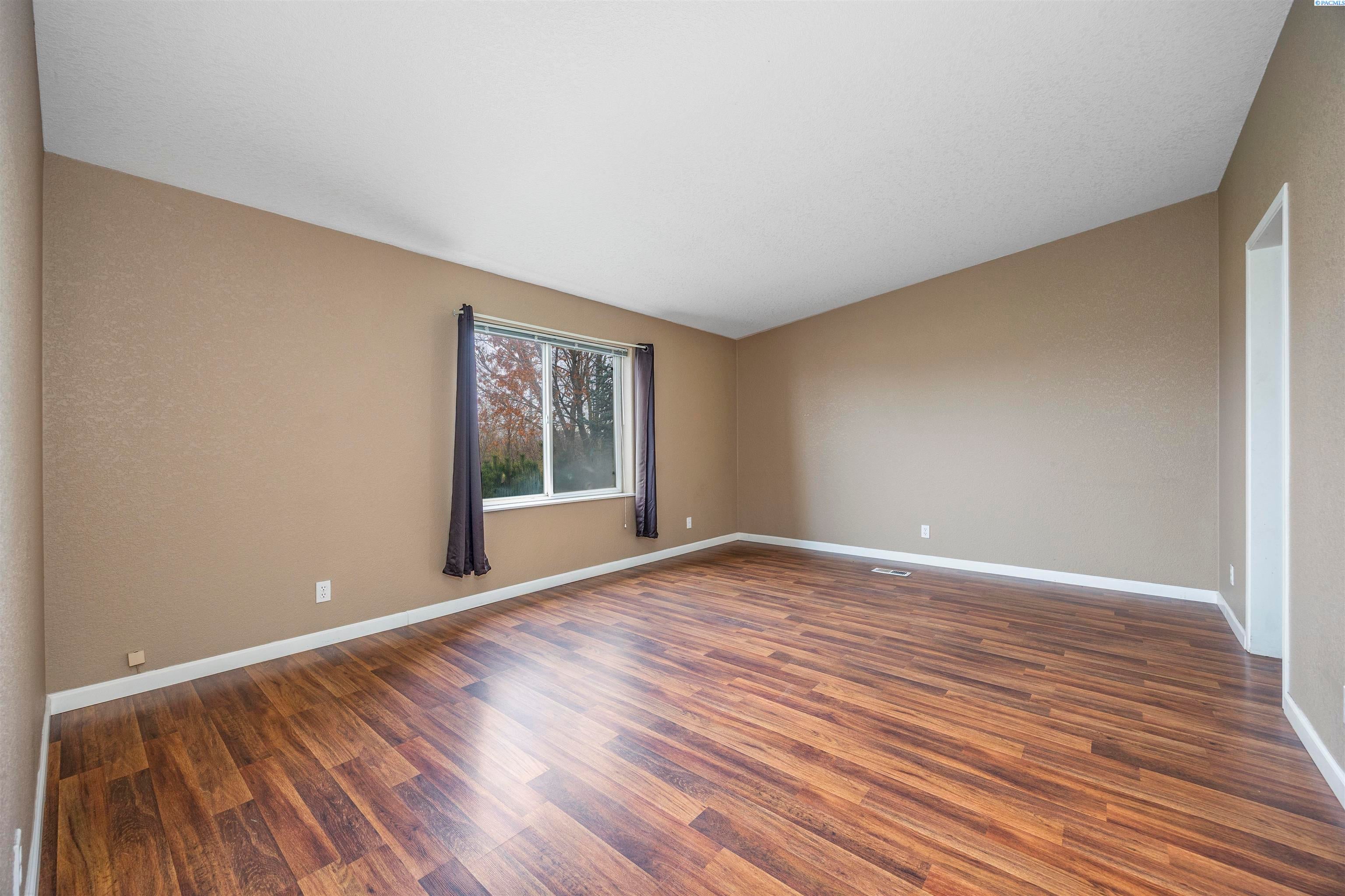 Benton City, Washington, 99320, United States, ,Residential,For Sale,1998007