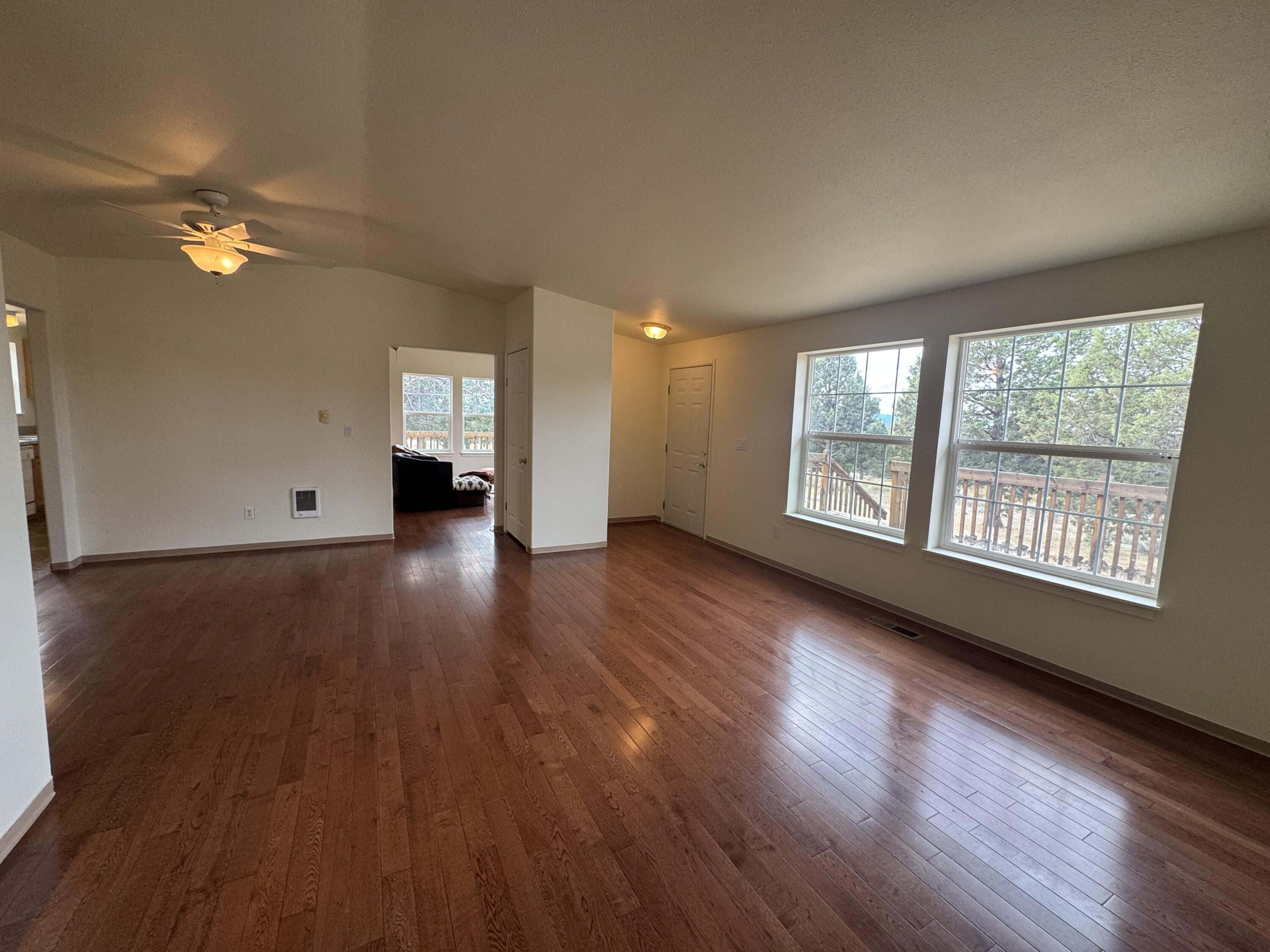 Prineville, Oregon, 97754, United States, 3 Bedrooms Bedrooms, ,2 BathroomsBathrooms,Residential,For Sale,1973827