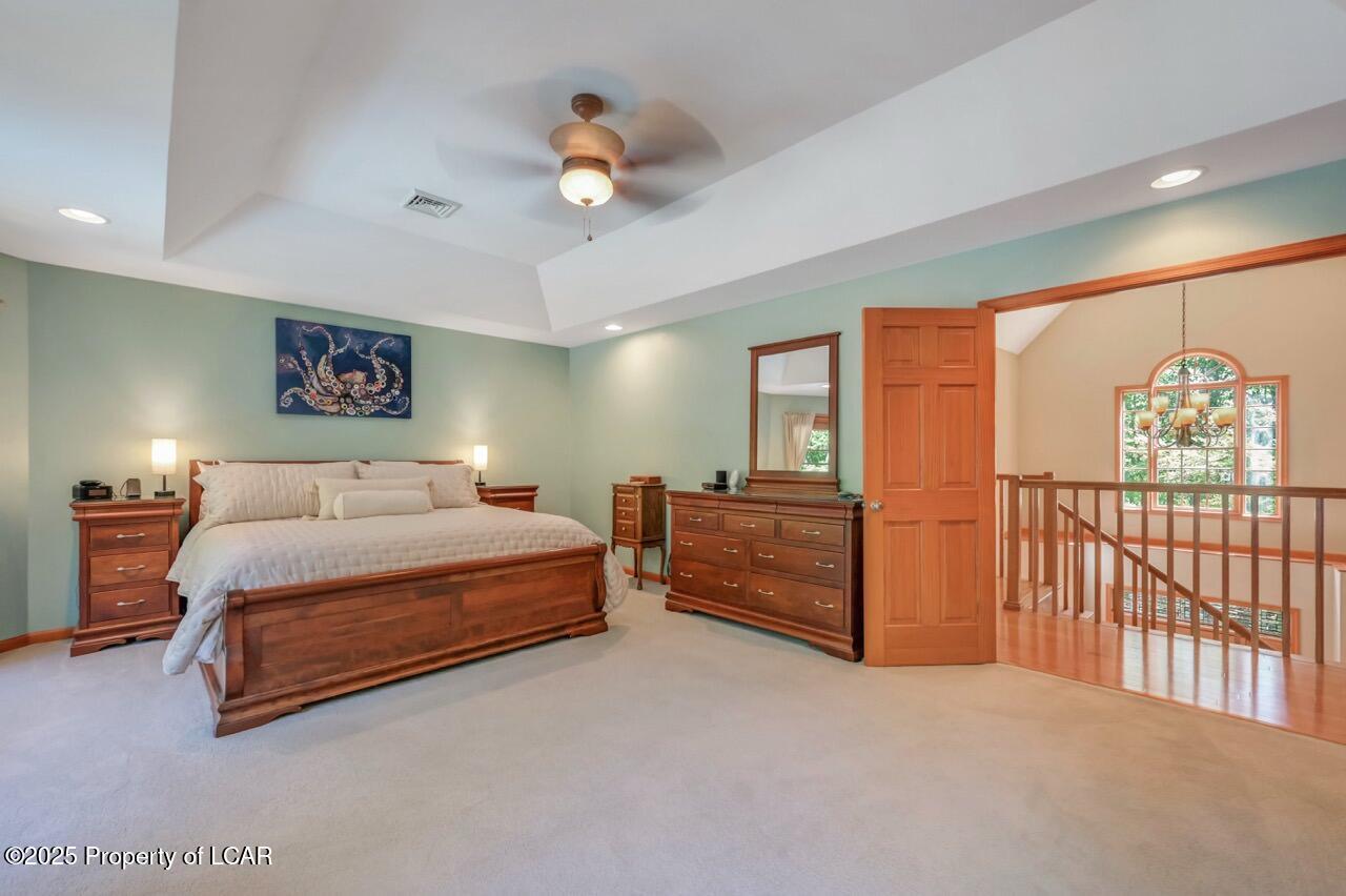 Mountain Top, Pennsylvania, 18707, United States, 4 Bedrooms Bedrooms, ,5 BathroomsBathrooms,Residential,For Sale,1944925