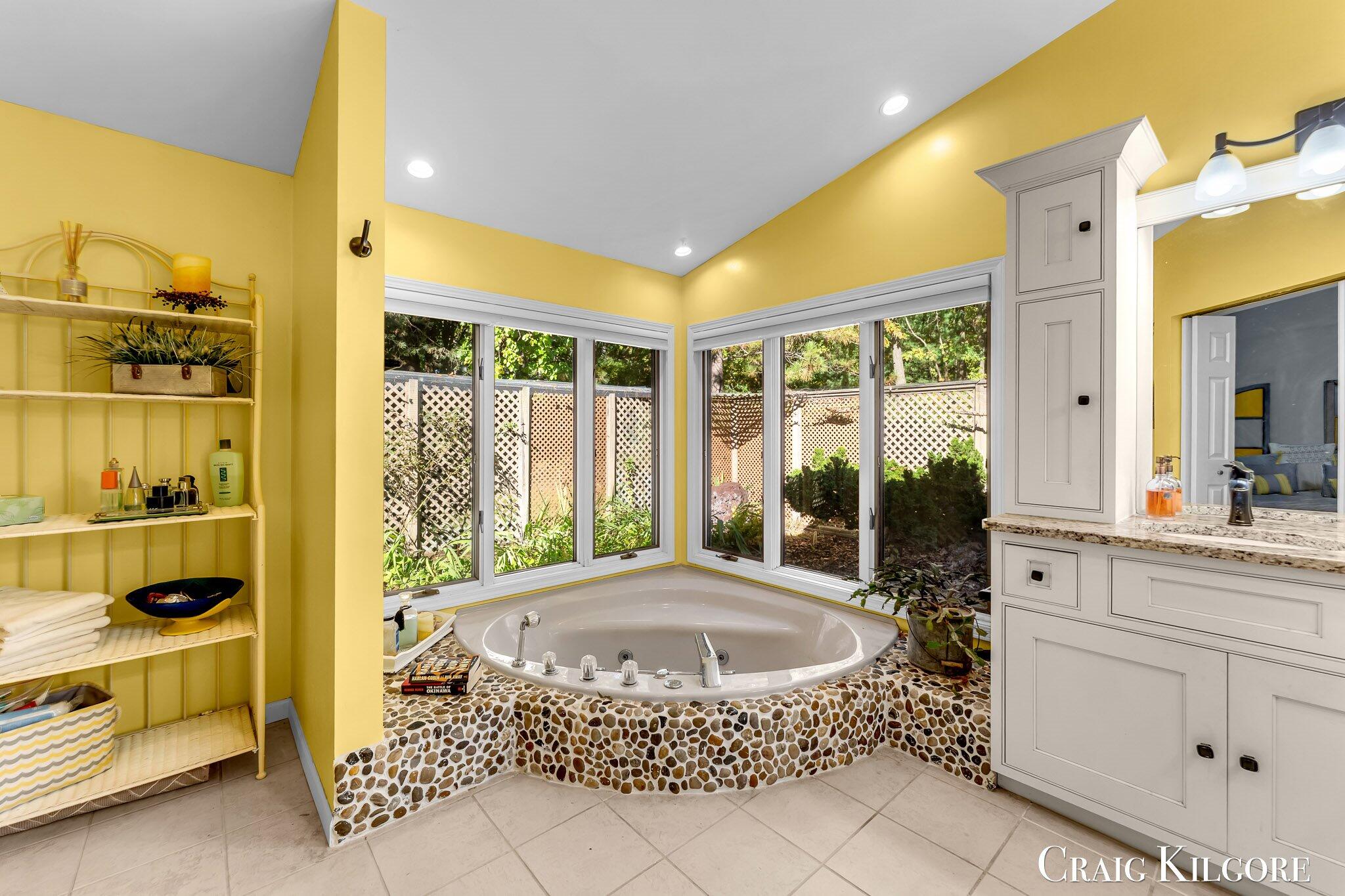 Spring Lake, Michigan, 49456, United States, 2 Bedrooms Bedrooms, ,3 BathroomsBathrooms,Residential,For Sale,2003157