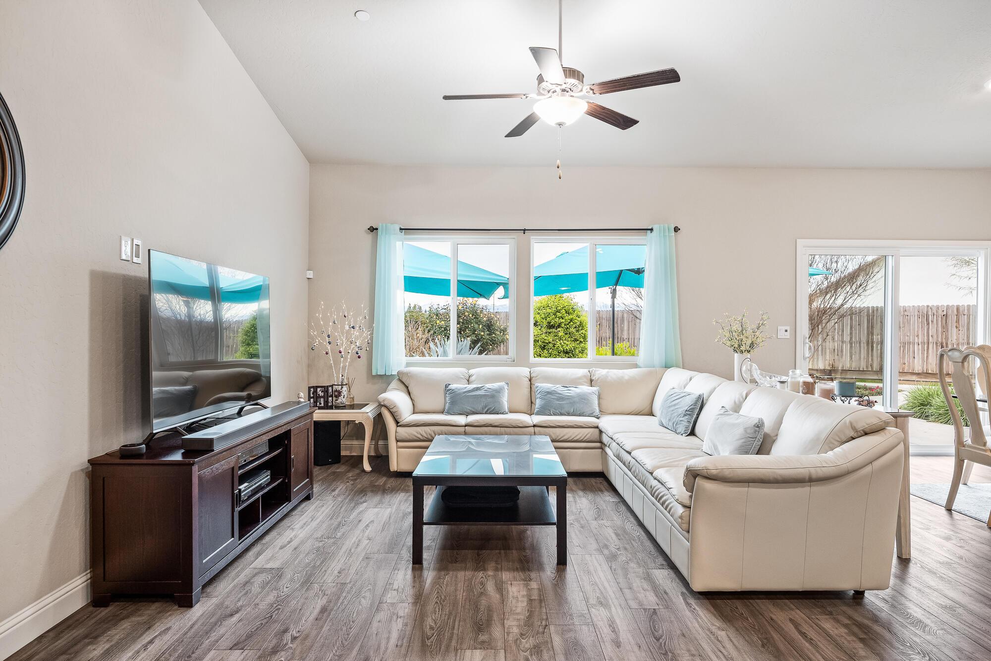 Visalia, California, 93292, United States, 3 Bedrooms Bedrooms, ,3 BathroomsBathrooms,Residential,For Sale,2007816