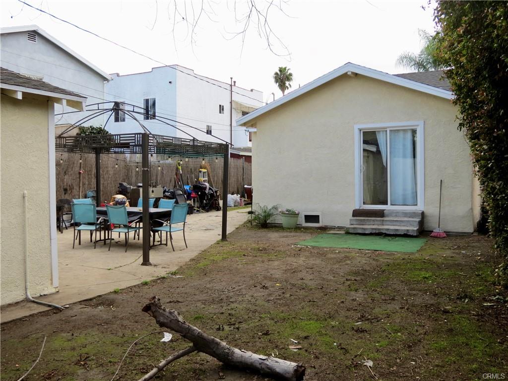 Los Angeles, California, 90044, United States, 3 Bedrooms Bedrooms, ,2 BathroomsBathrooms,Residential,For Sale,1899668