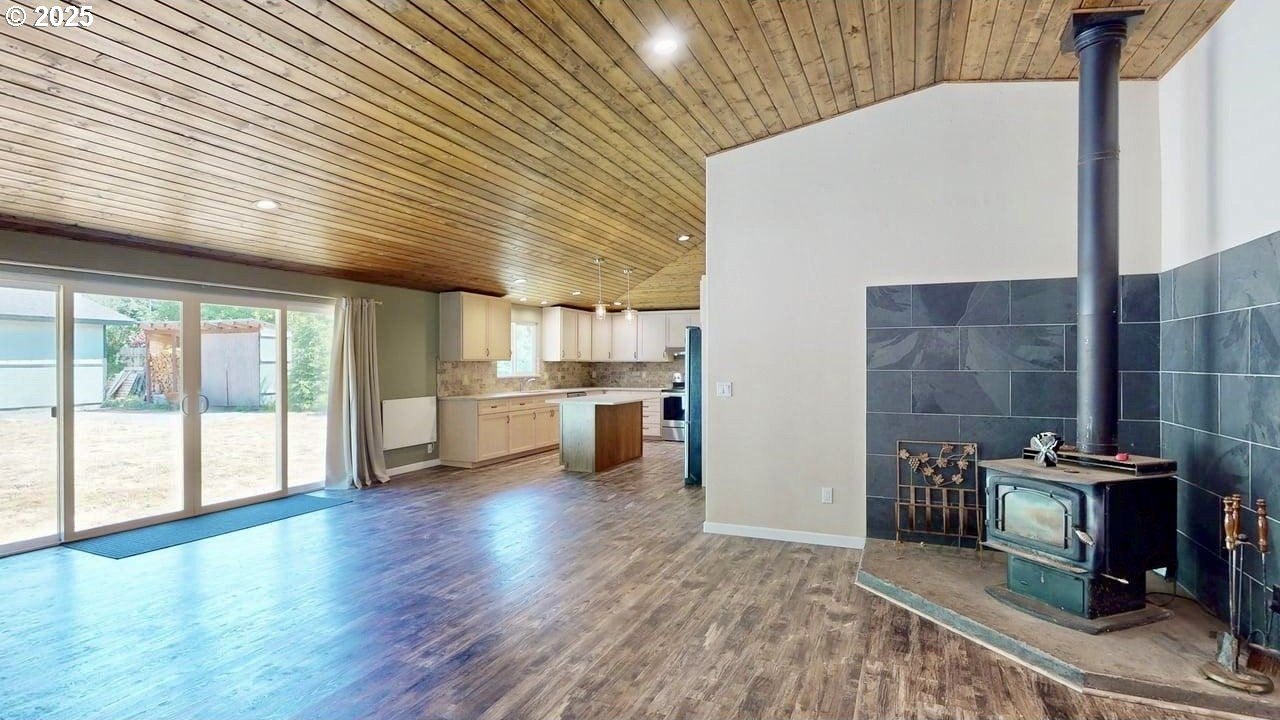 Gold Beach, Oregon, 97444, United States, 4 Bedrooms Bedrooms, ,3 BathroomsBathrooms,Residential,For Sale,1978600