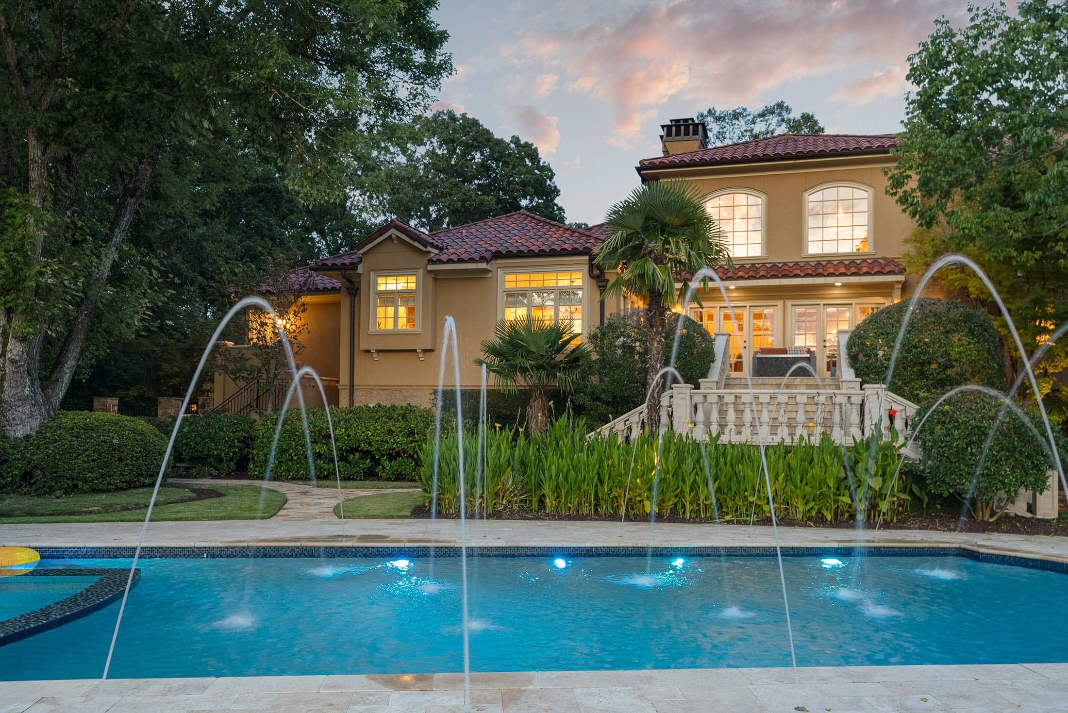  Remarkable Spanish-style Estate on 3.8+/- Private Acres - 物件實景