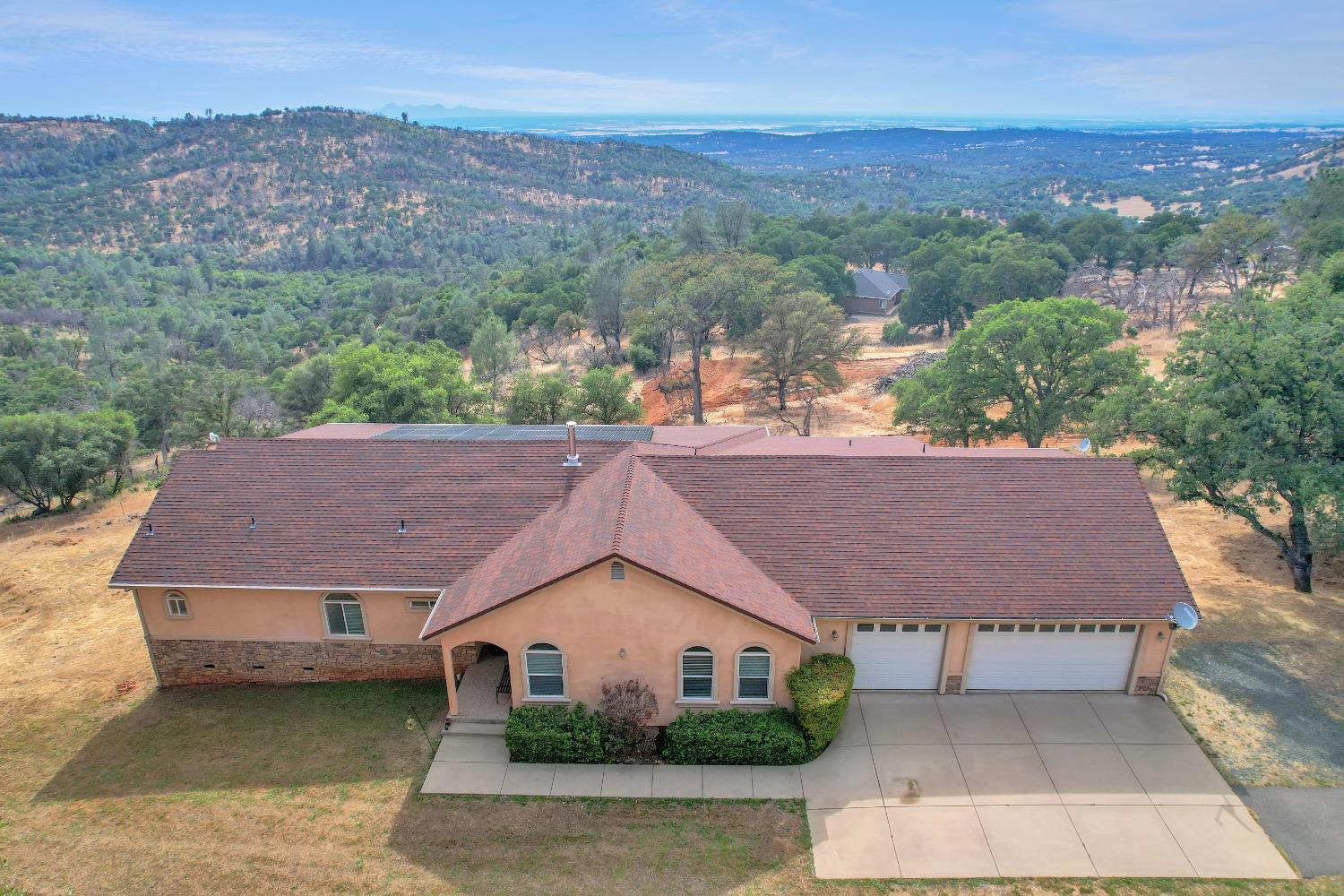 Browns Valley, California, 95918, United States, 5 Bedrooms Bedrooms, ,4 BathroomsBathrooms,Residential,For Sale,1980583