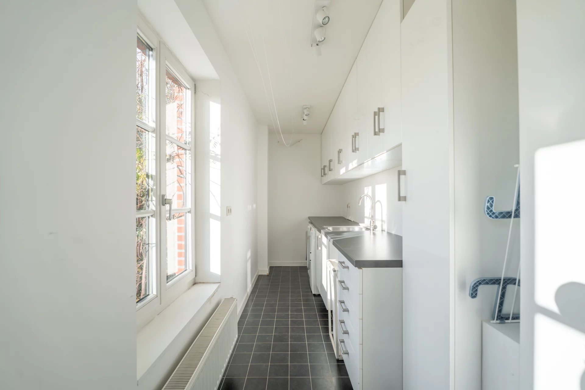 Rhode-Saint-Genese, Flanders, 1640, BE, 6 Bedrooms Bedrooms, ,11 BathroomsBathrooms,Residential,For Sale,2003186