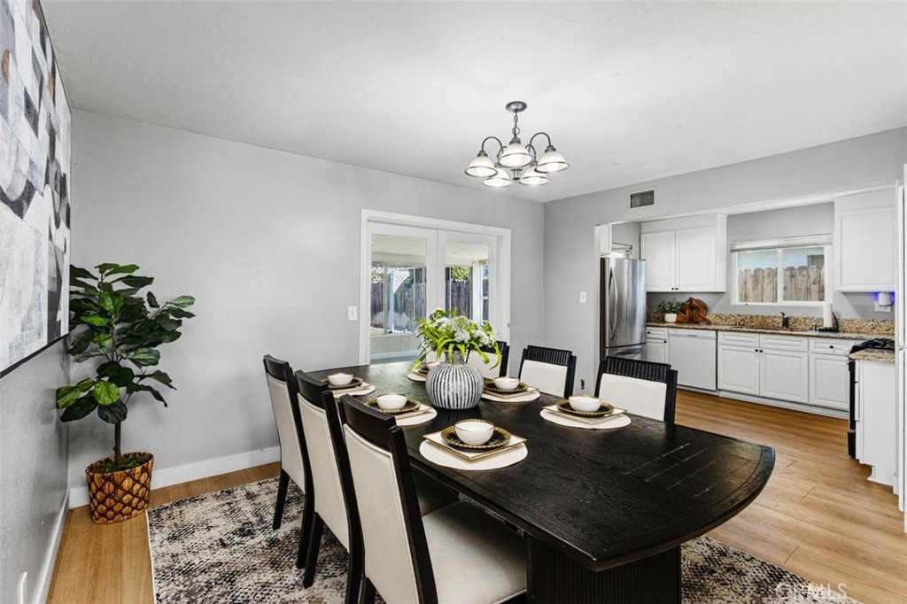 Orange, California, 92867, United States, 3 Bedrooms Bedrooms, ,2 BathroomsBathrooms,Residential,For Sale,1986314