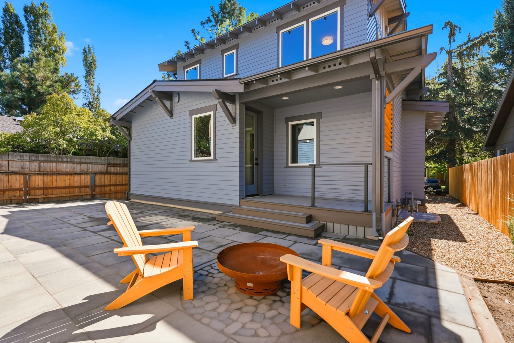  1548 NW Elgin Avenue #1 & 2 Bend, OR 97703 - 物件實景