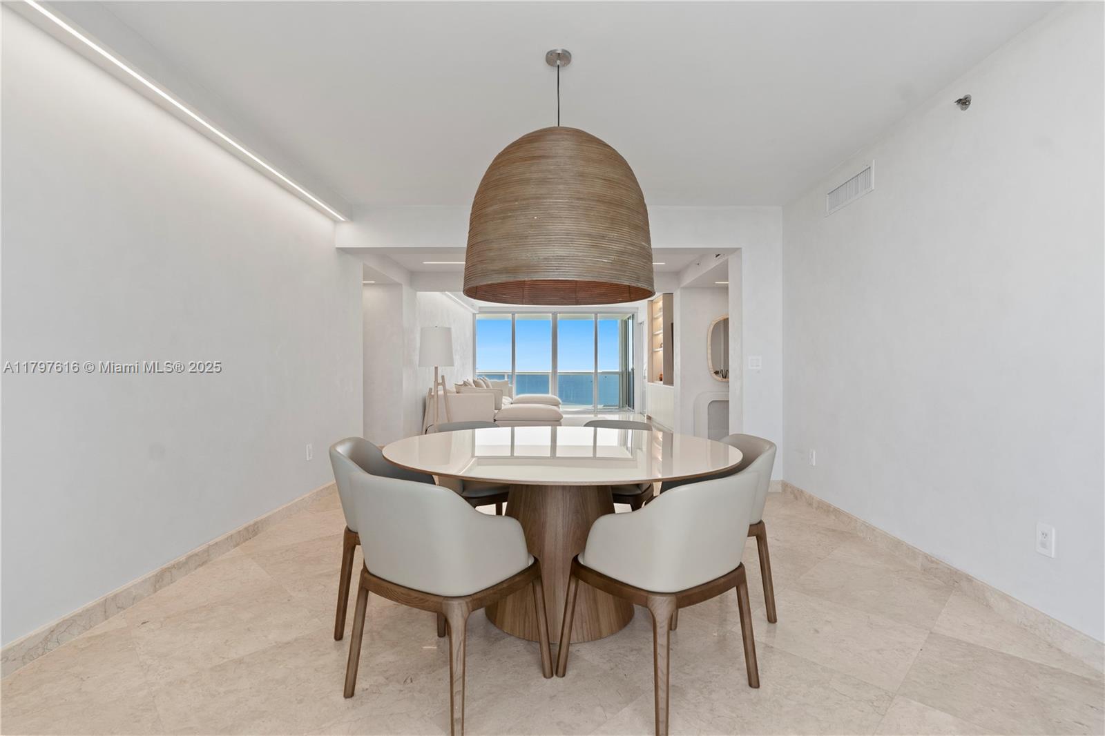 Sunny Isles Beach, Florida, 33160, United States, 3 Bedrooms Bedrooms, ,5 BathroomsBathrooms,Residential,For Sale,1796970
