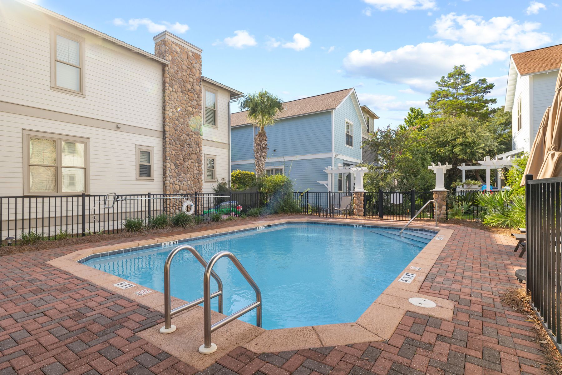  Income-Producing Grayton Beach Retreat with Pool and Golf Cart - 物件實景