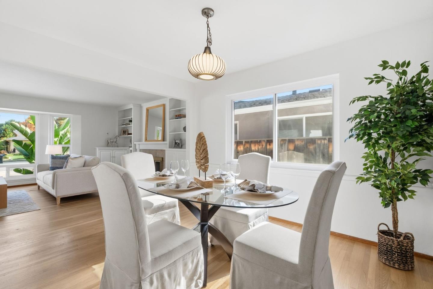 San Jose, California, 95118, United States, 4 Bedrooms Bedrooms, ,2 BathroomsBathrooms,Residential,For Sale,1986269