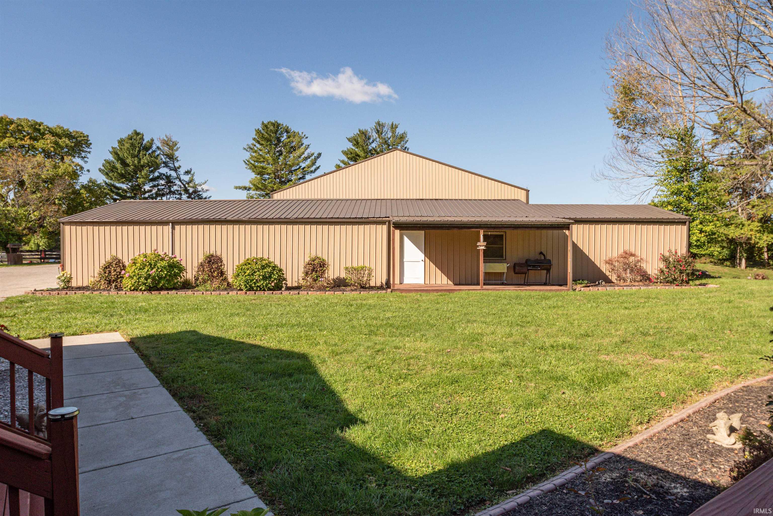 Bloomington, Indiana, 47403-4040, United States, 4 Bedrooms Bedrooms, ,4 BathroomsBathrooms,Residential,For Sale,1922881