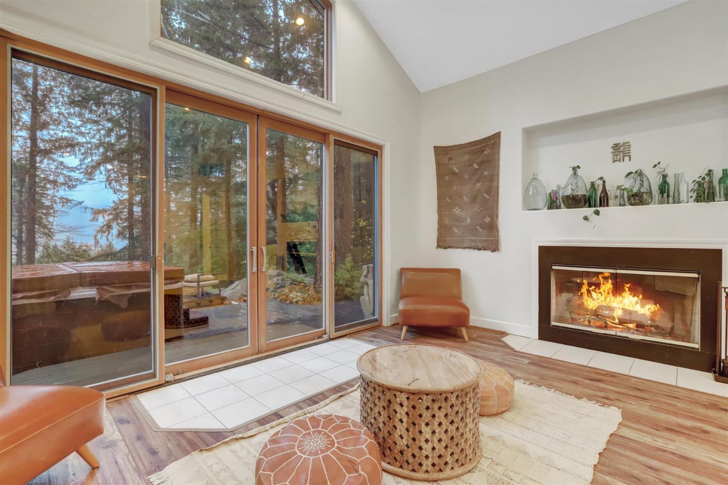 Nevada City, California, 95959, United States, 6 Bedrooms Bedrooms, ,5 BathroomsBathrooms,Residential,For Sale,1997761