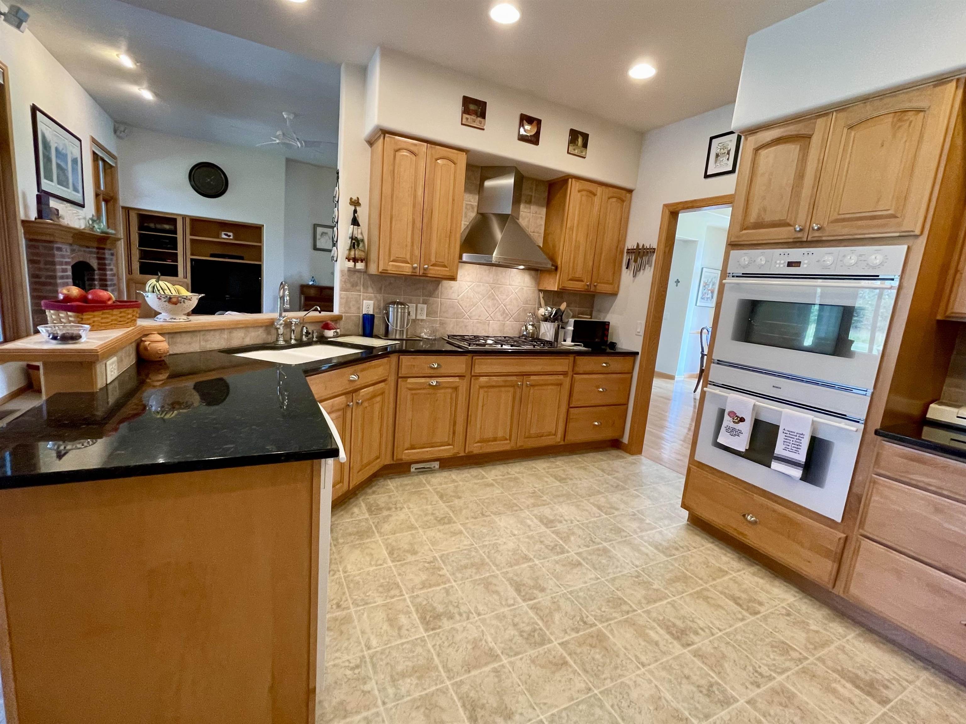 Janesville, Wisconsin, 53545, United States, 5 Bedrooms Bedrooms, ,4 BathroomsBathrooms,Residential,For Sale,1921861