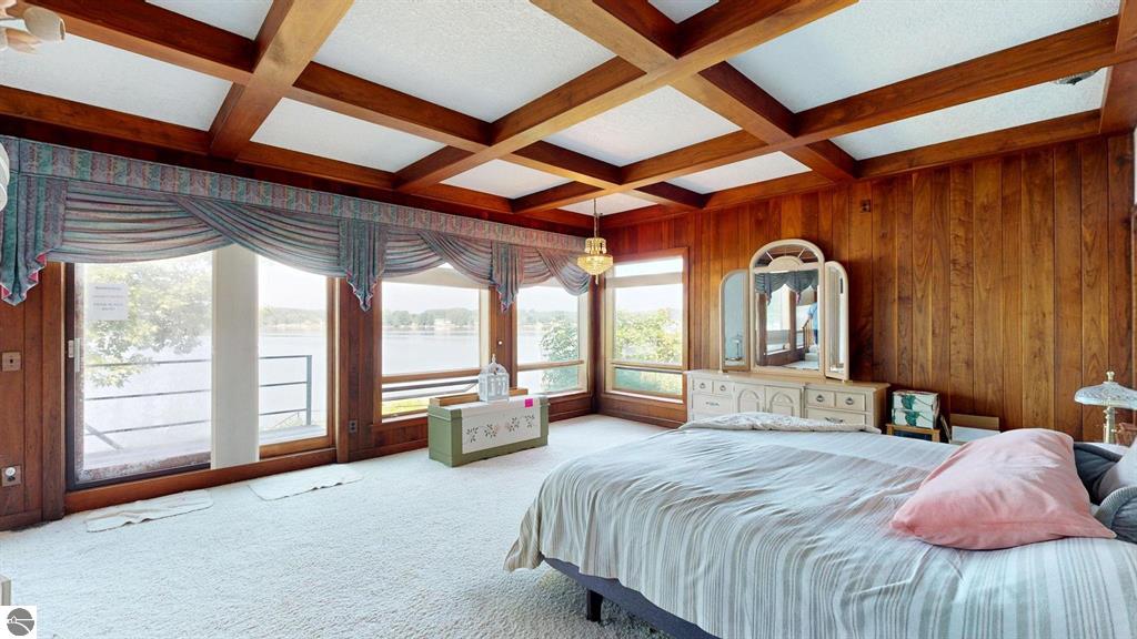 Lake Isabella, Michigan, 48893, United States, 3 Bedrooms Bedrooms, ,6 BathroomsBathrooms,Residential,For Sale,1903716