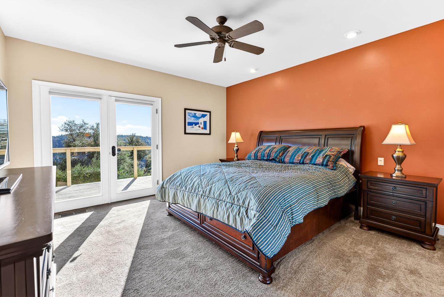 Grass Valley, California, 95949, United States, 3 Bedrooms Bedrooms, ,3 BathroomsBathrooms,Residential,For Sale,2048719