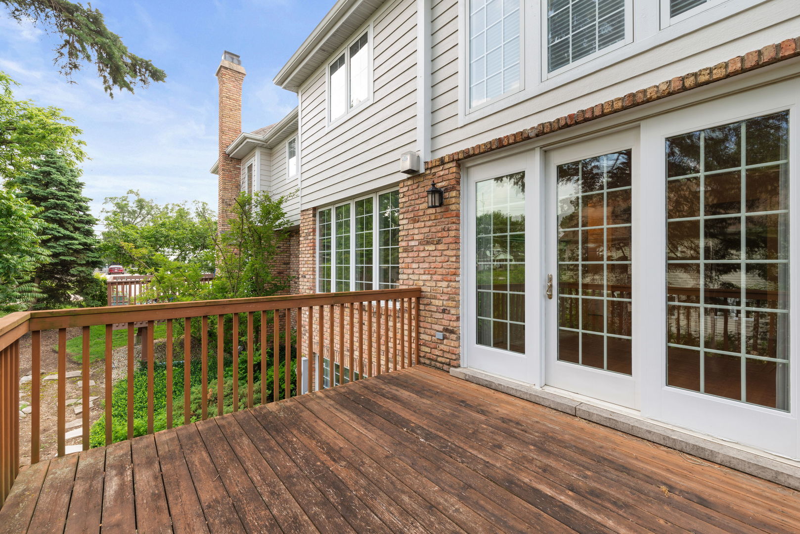 Clarendon Hills, Illinois, 60514, United States, 3 Bedrooms Bedrooms, ,4 BathroomsBathrooms,Residential,For Sale,1917316