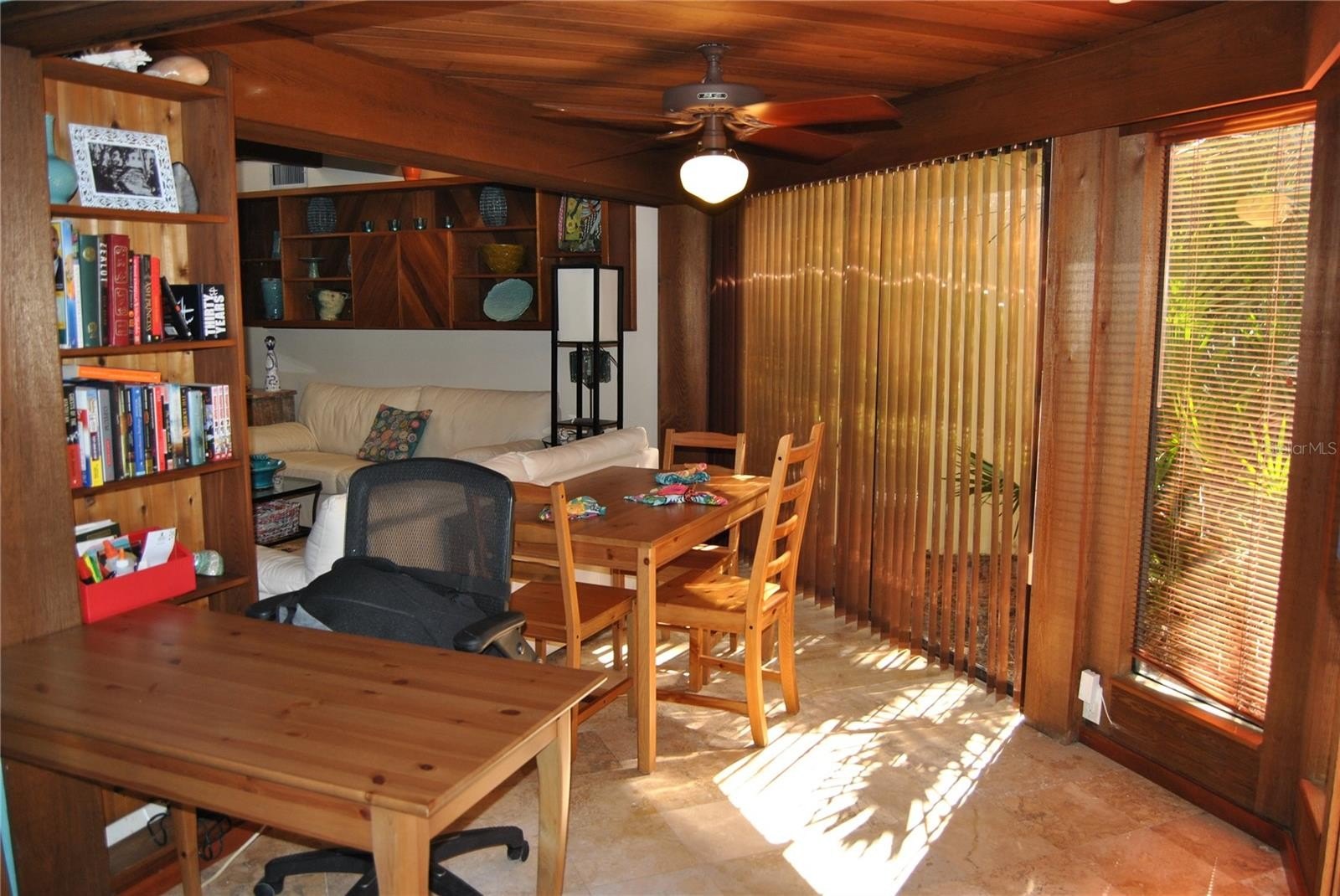 ST PETERSBURG, Florida, 33705, United States, 3 Bedrooms Bedrooms, ,3 BathroomsBathrooms,Residential,For Sale,1977227