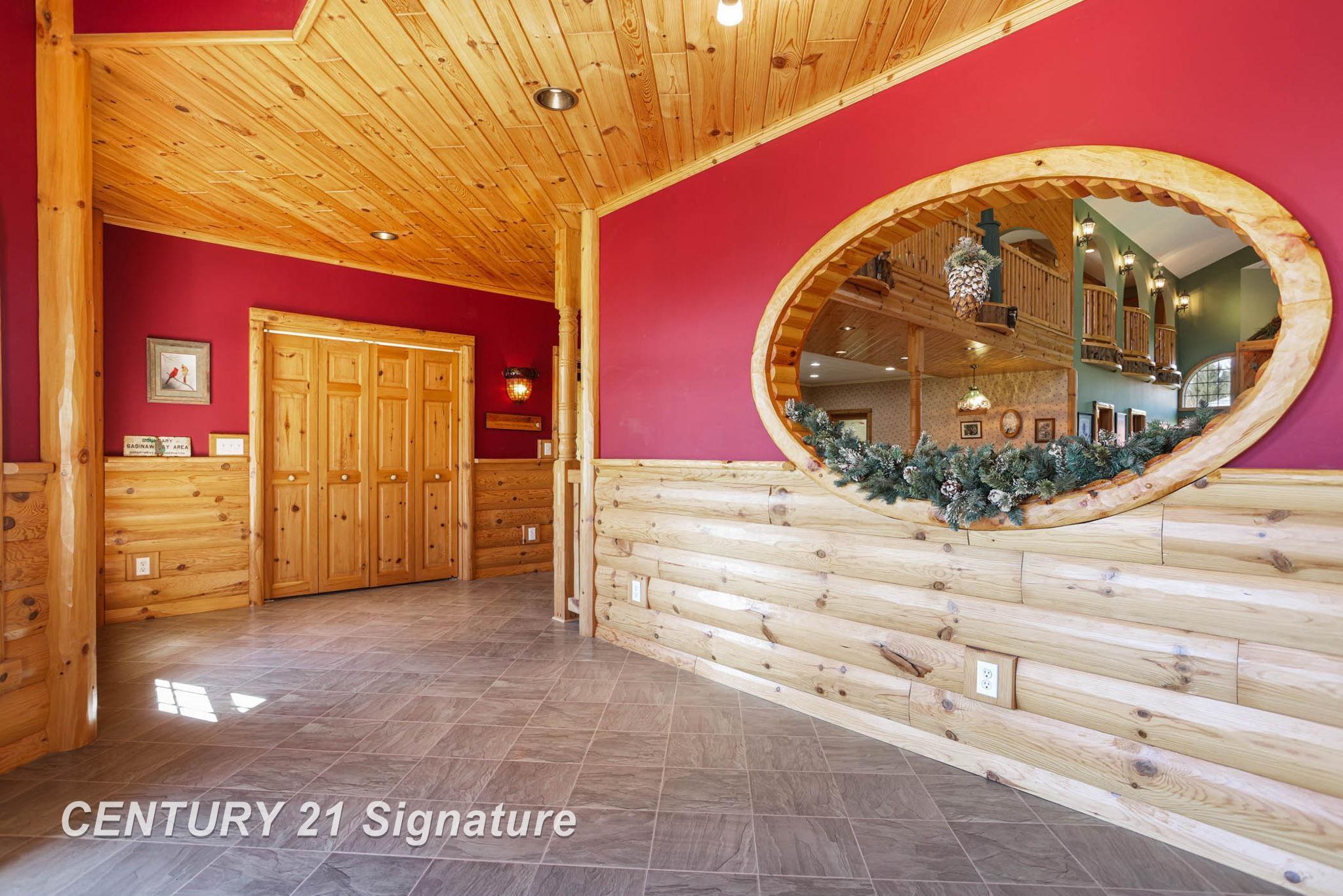 Hemlock, Michigan, 48626, United States, 6 Bedrooms Bedrooms, ,5 BathroomsBathrooms,Residential,For Sale,1984080