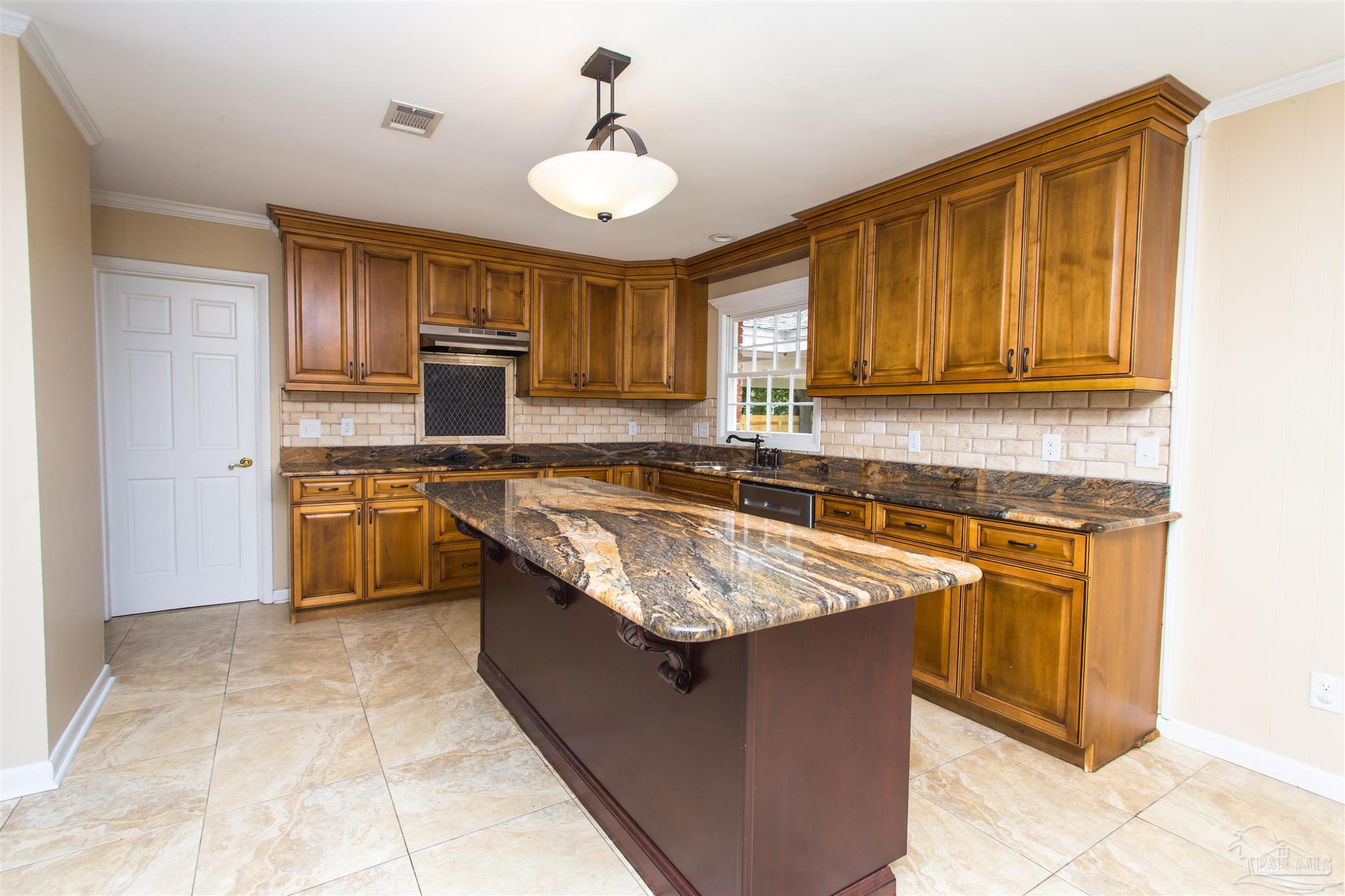 Gulf Breeze, Florida, 32561, United States, 3 Bedrooms Bedrooms, ,3 BathroomsBathrooms,Residential,For Sale,1842112