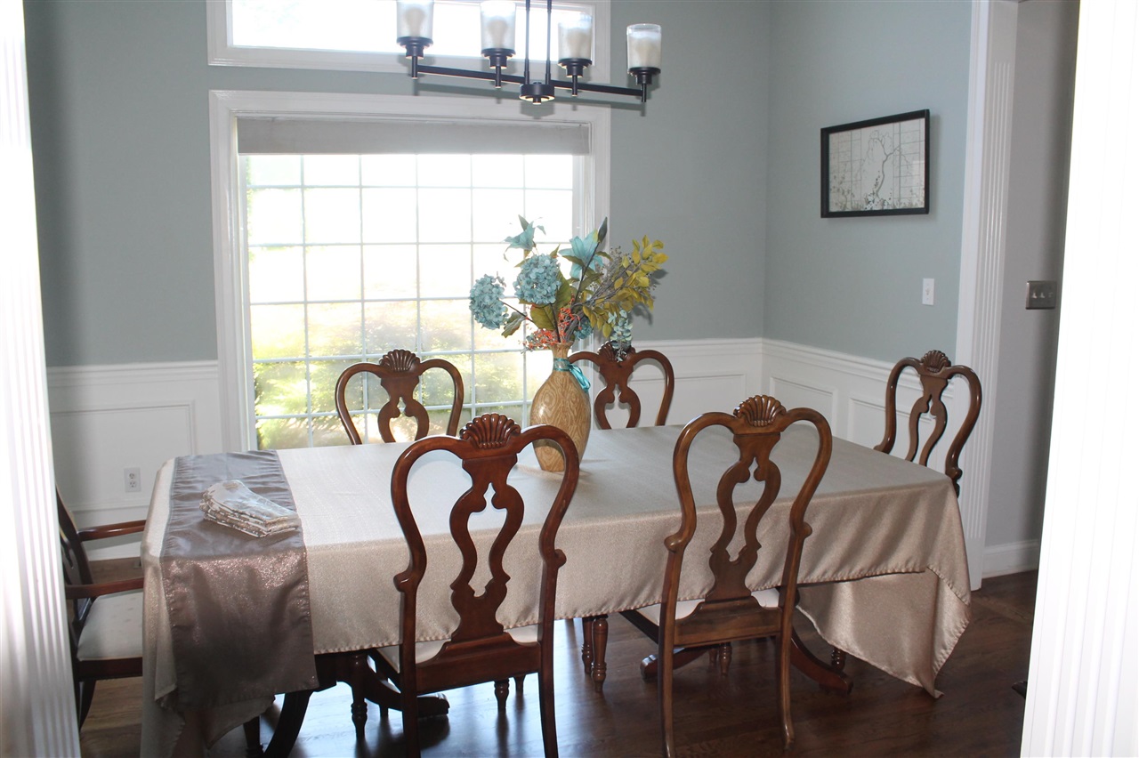 Bowling Green, Kentucky, 42104, United States, 5 Bedrooms Bedrooms, ,3 BathroomsBathrooms,Residential,For Sale,1827848