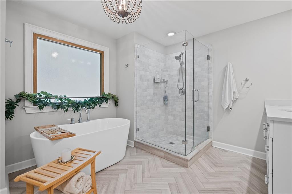 Suwanee, Georgia, 30024, United States, 4 Bedrooms Bedrooms, ,4 BathroomsBathrooms,Residential,For Sale,1983881