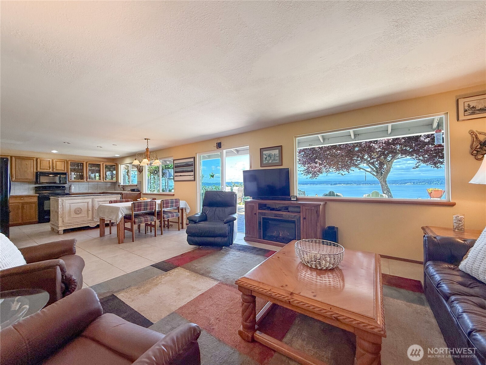 Hat Island, Washington, 98206, United States, 2 Bedrooms Bedrooms, ,1 BathroomBathrooms,Residential,For Sale,2006493