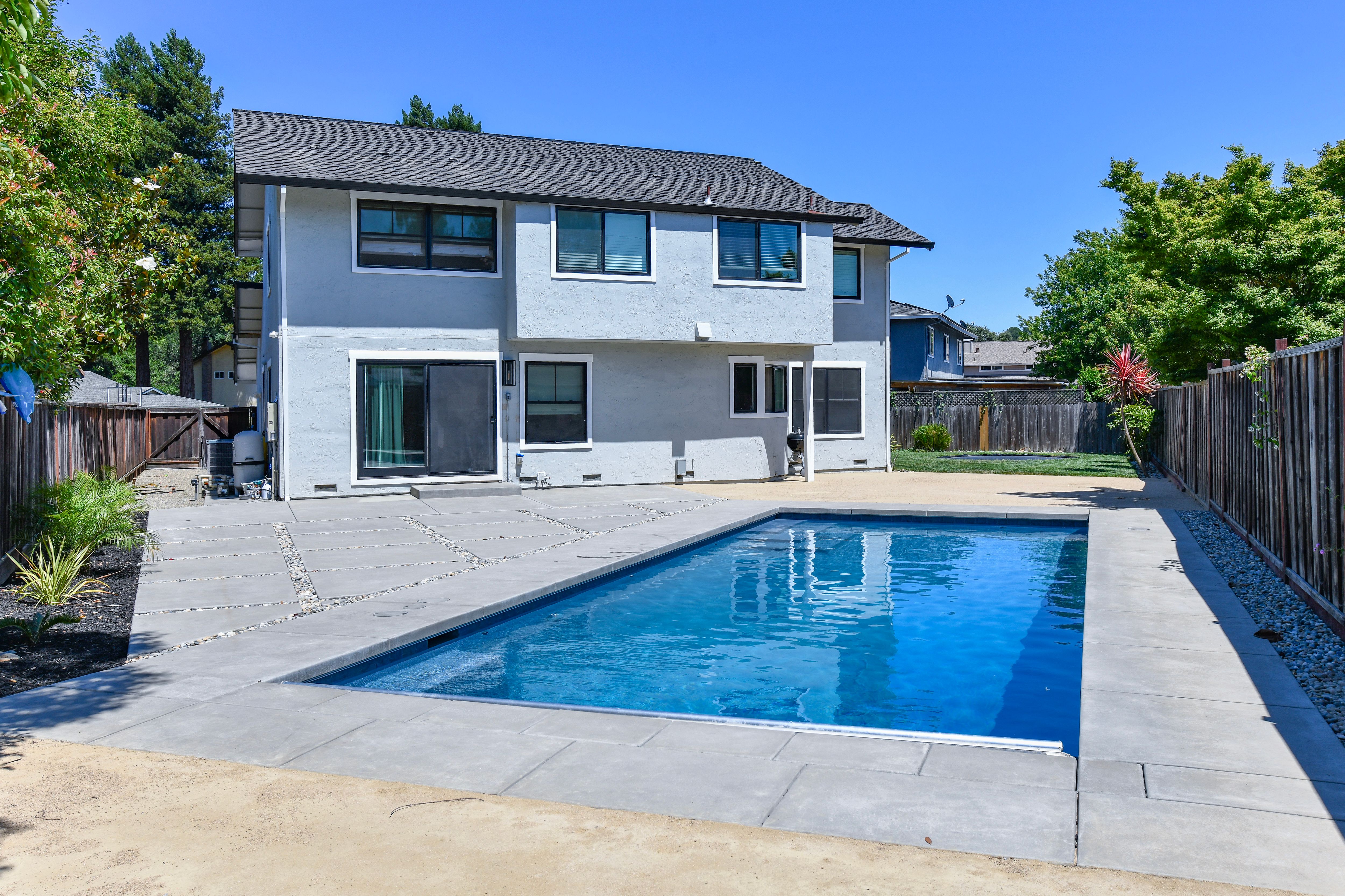  Modern Farm-Style Browns Valley Home - 物件實景